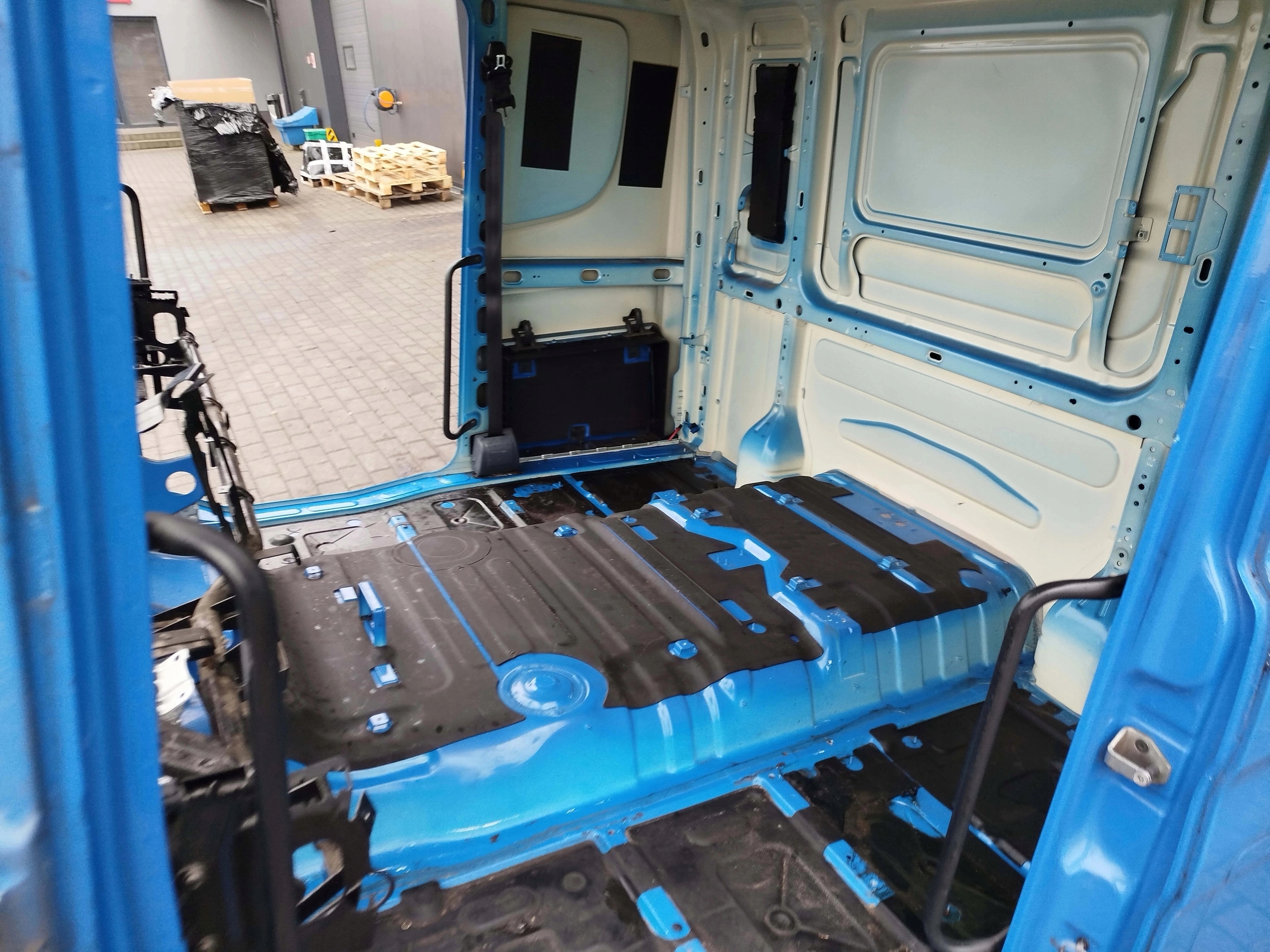 KABINA GOŁA SZKIELET SCANIA CR19 XPI - obrazek 11