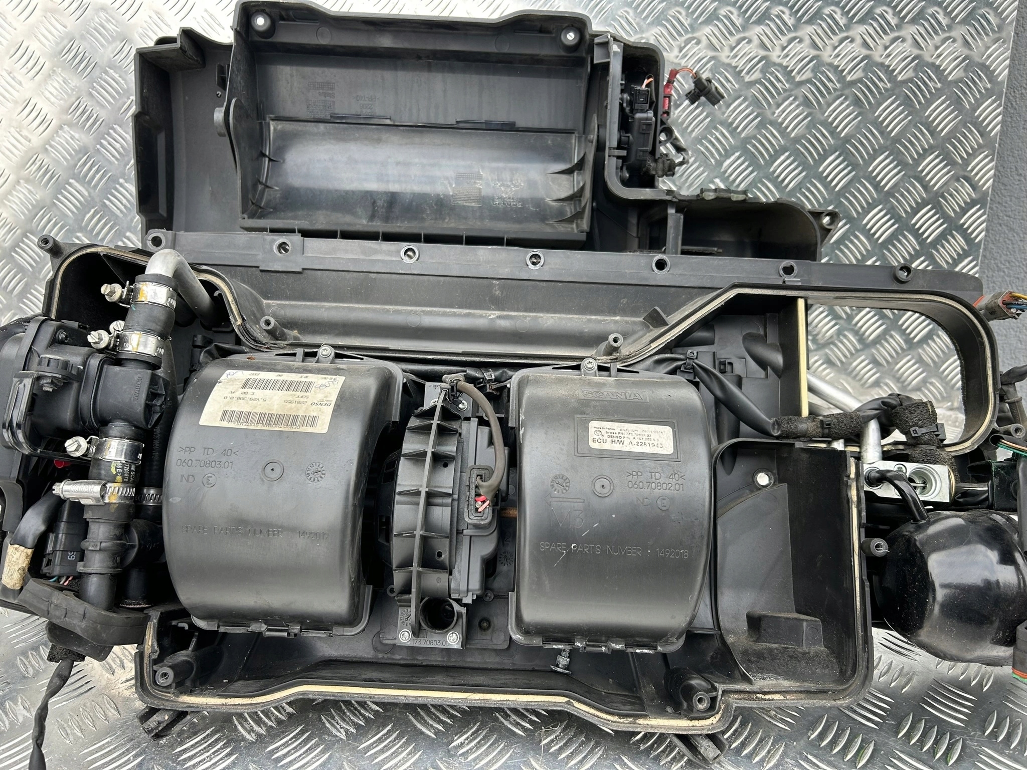 NAGRZEWNICA KOMPLETNA SCANIA EURO 5 / EURO 6 - obrazek 5