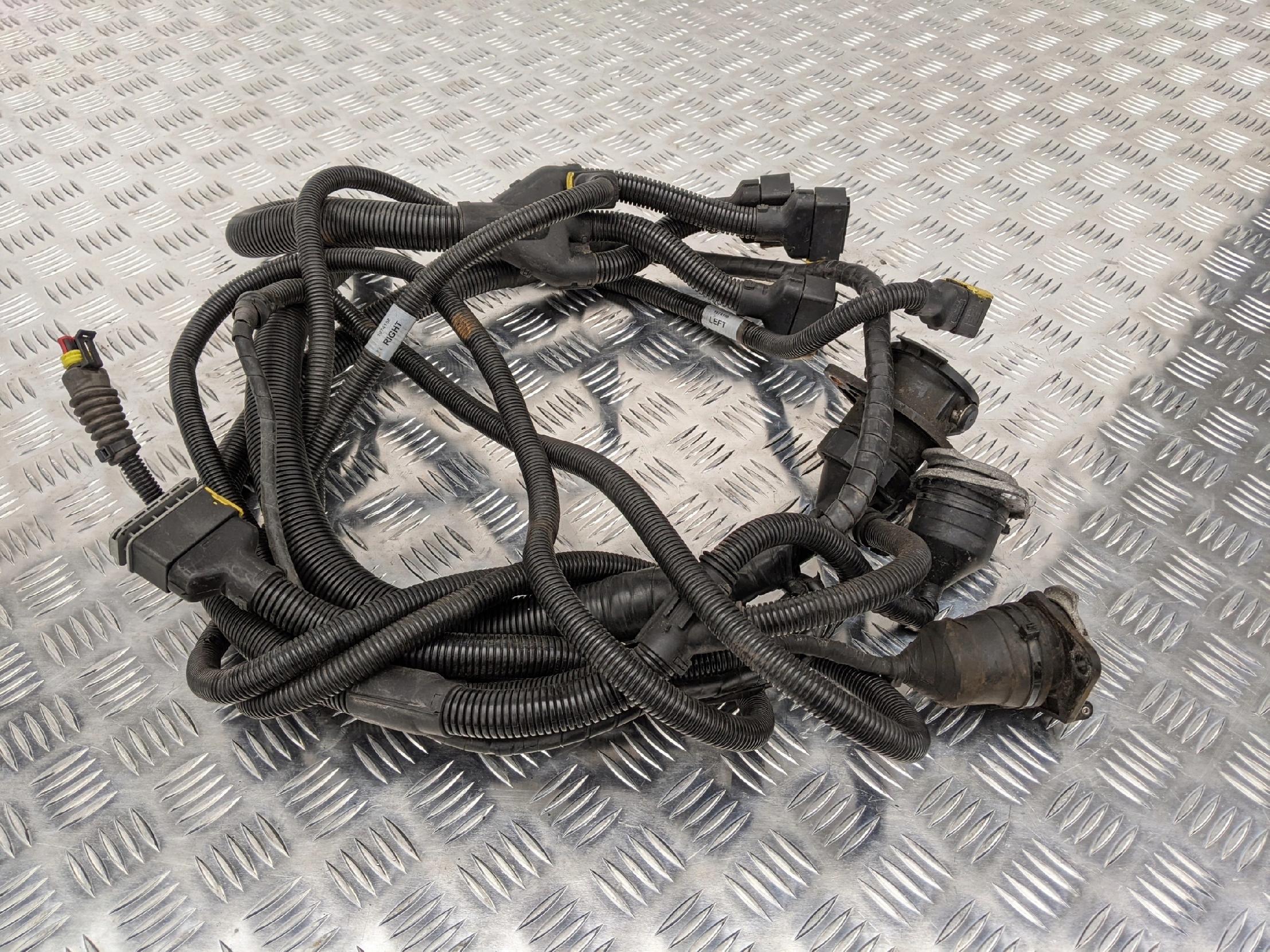 WIĄZKA ŚWIATEŁ Z GNIAZDAMI DAF BDF EURO 6 - obrazek 3