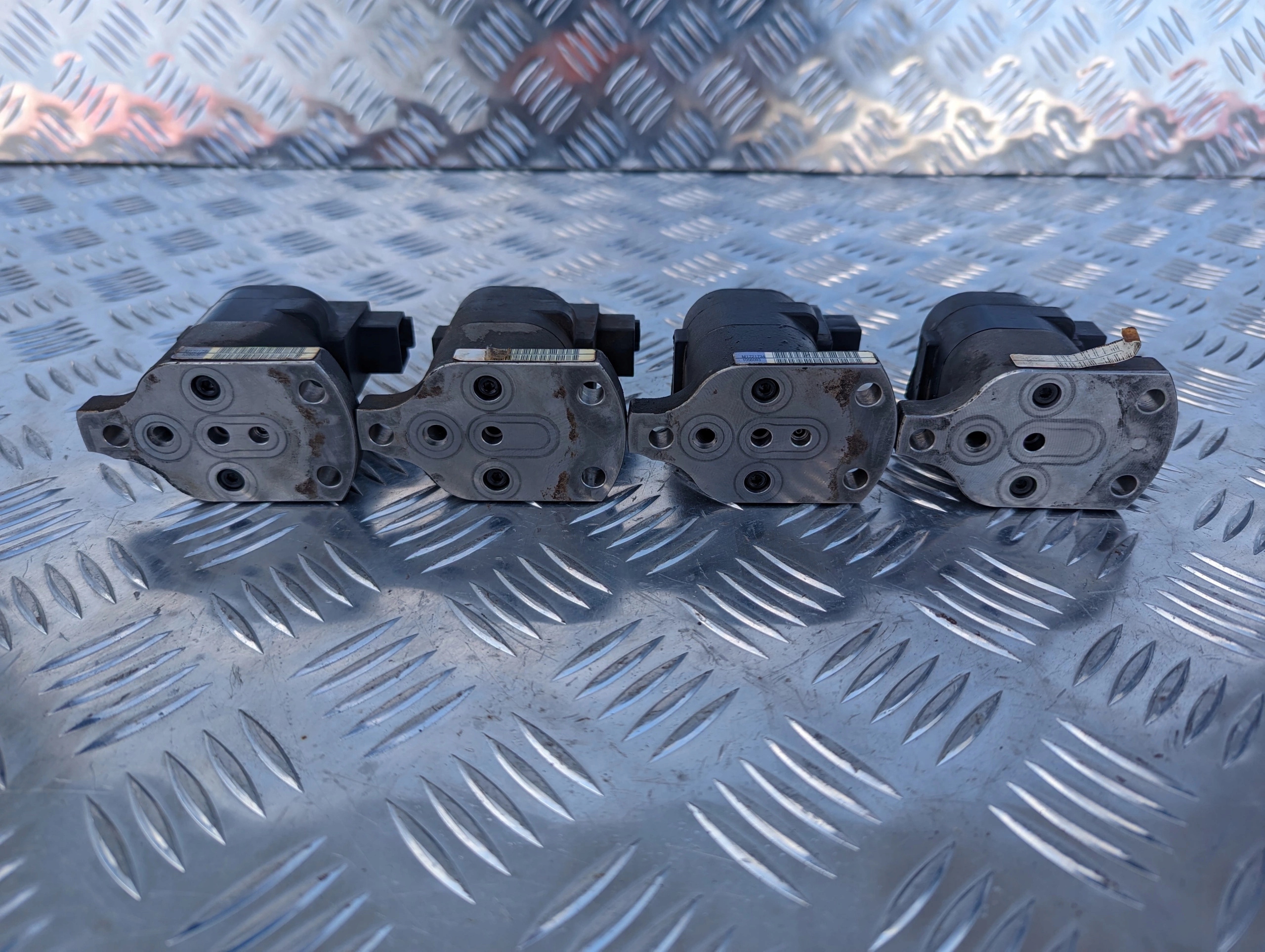 CEWKI PALIWOWE PALIWA SCANIA HPI KOMPLET - obrazek 3