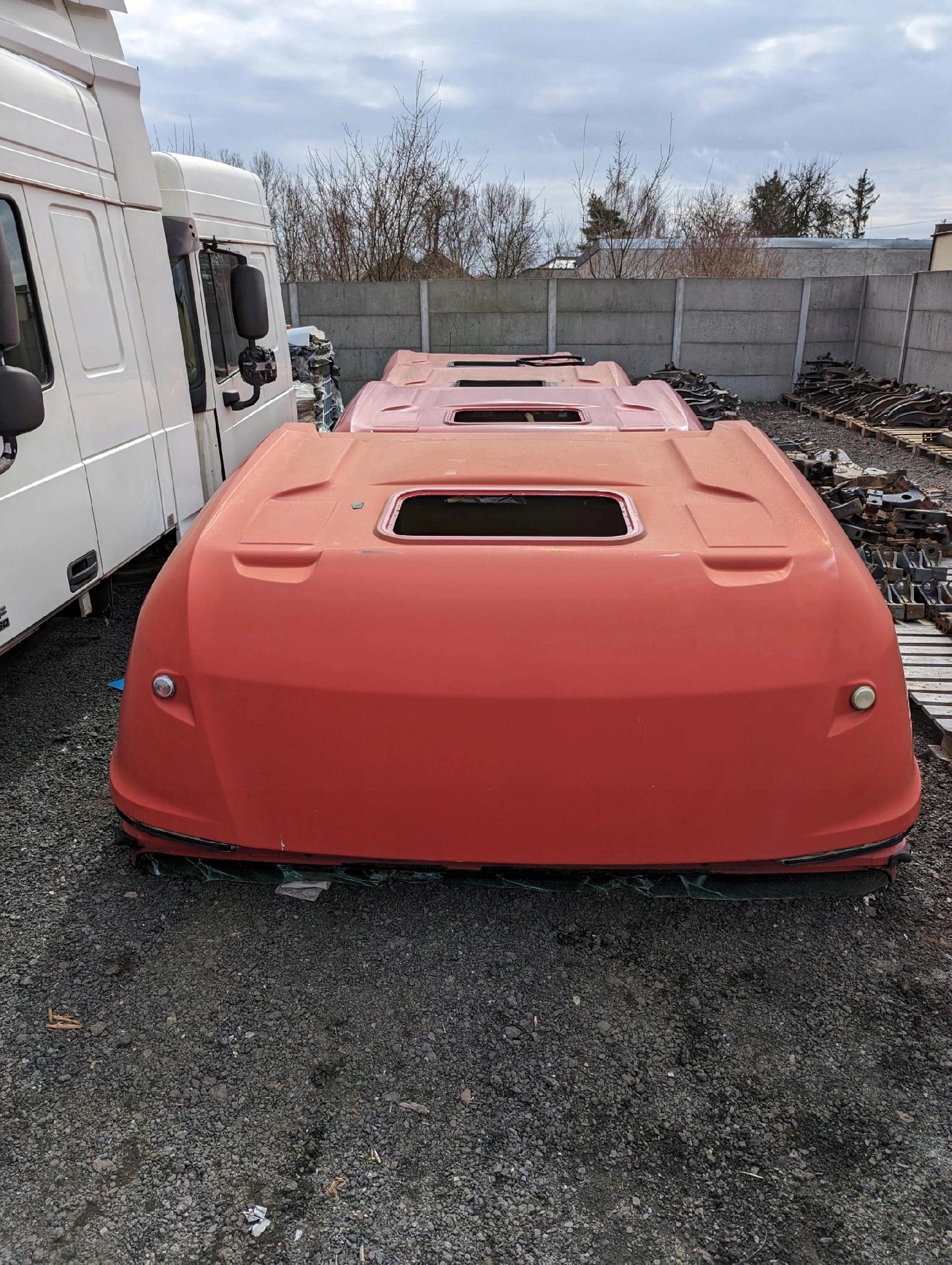 GLOB DACH ZBUDOWA DAF XF 105 SSC