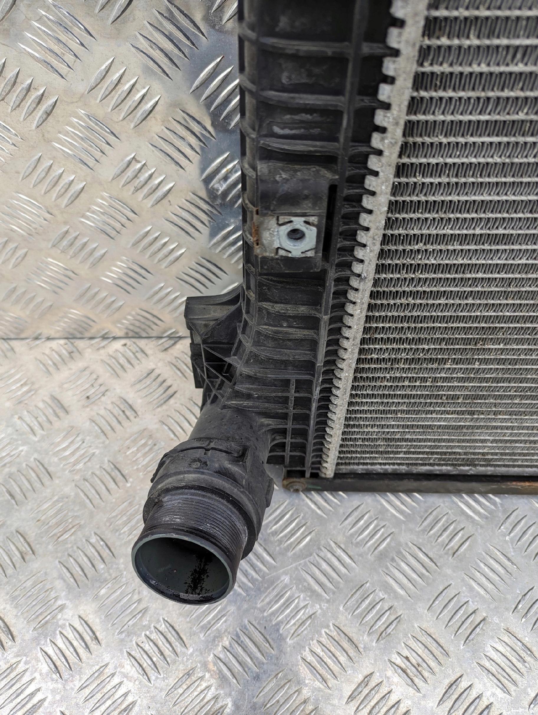 CHŁODNICA WODY PŁYNU CHŁODZĄCEGO SCANIA S NTG - obrazek 2