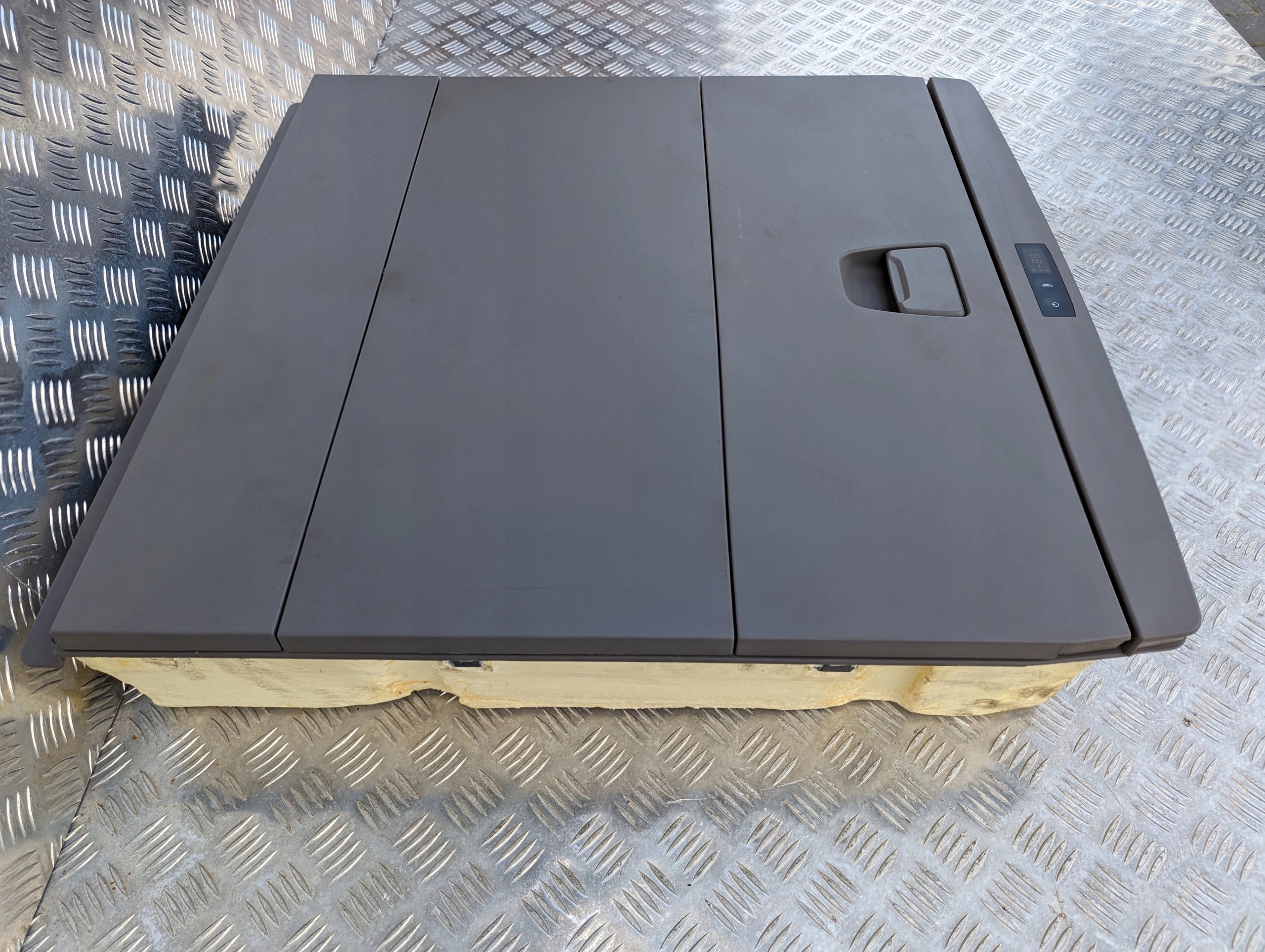 LODÓWKA SCANIA G NTG - obrazek 4