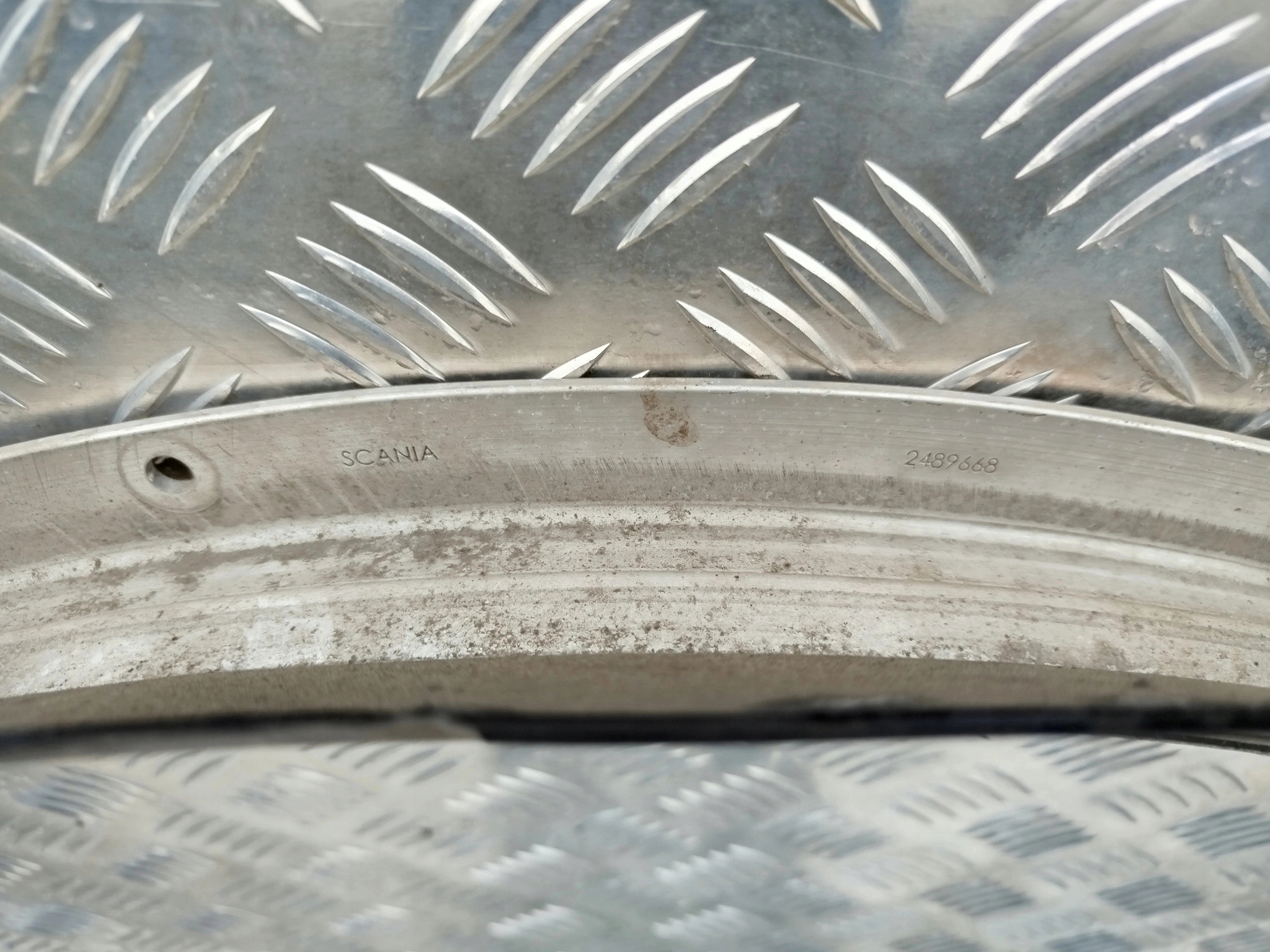 PIERŚCIEŃ ALU OBRĘCZ WNTYLATORA SCANIA NTG - obrazek 3