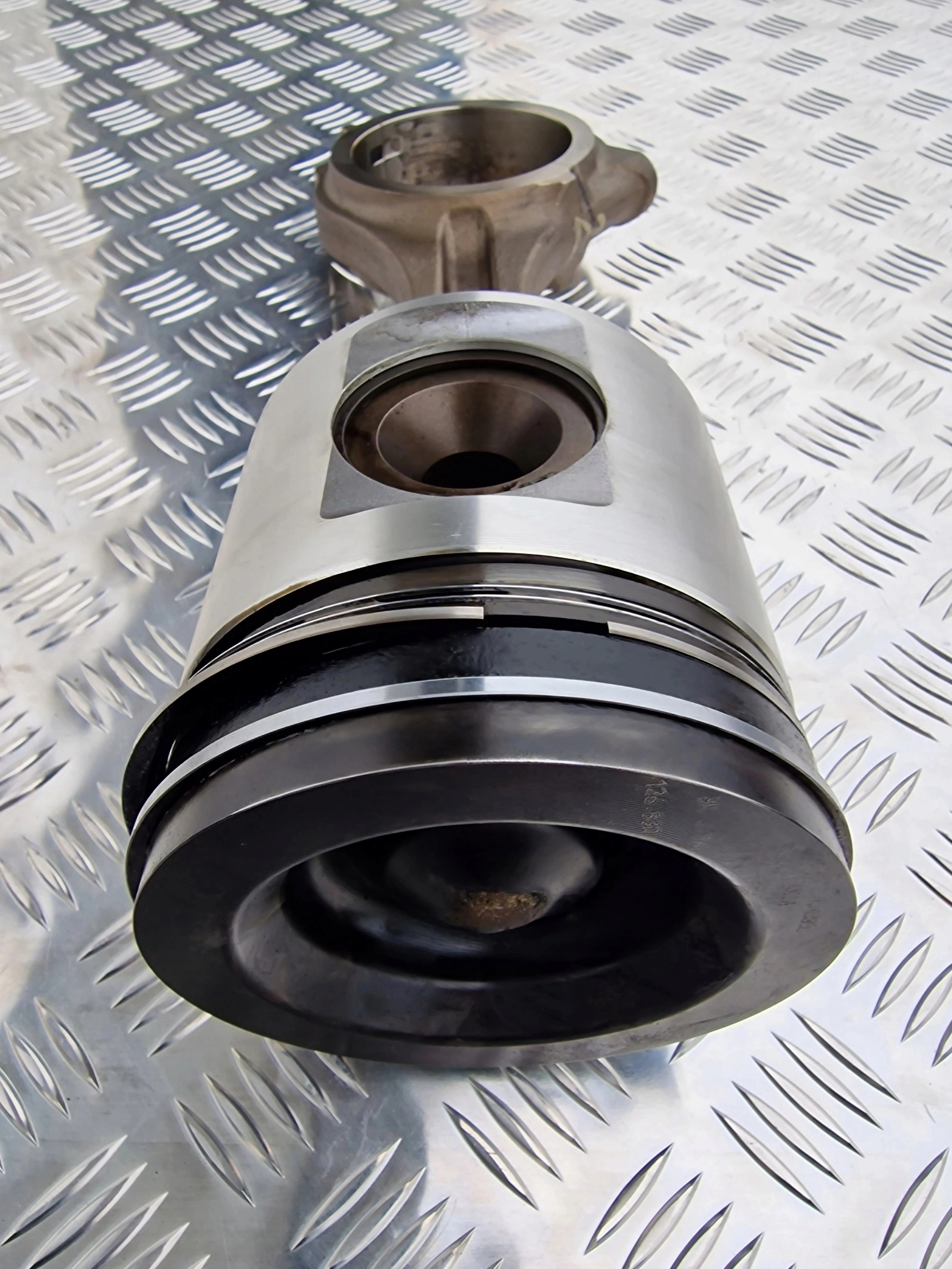 TŁOK Z KORBOWODEM SCANIA R500 V8 DC16 PDE EURO 5 - obrazek 2