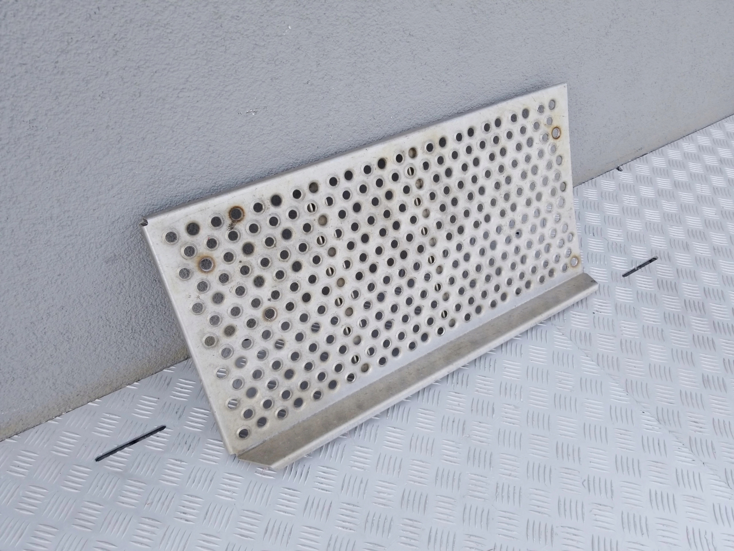 BLACHA POKRYWA PODEST NA RAMĘ DAF XF 105 - obrazek 2