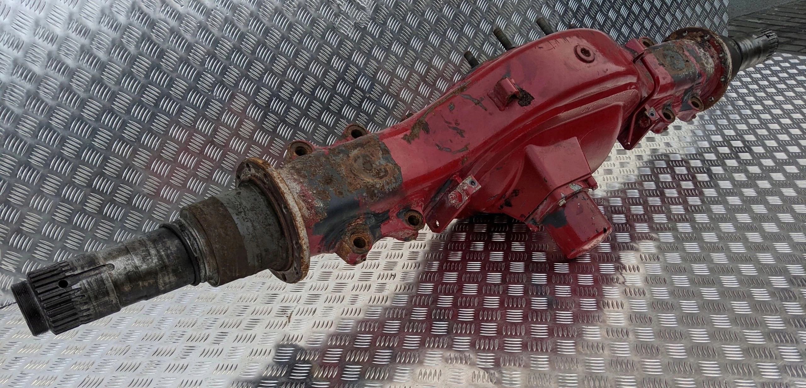 OBUDOWA POCHWA MOSTU SCANIA RP 835 - obrazek 3