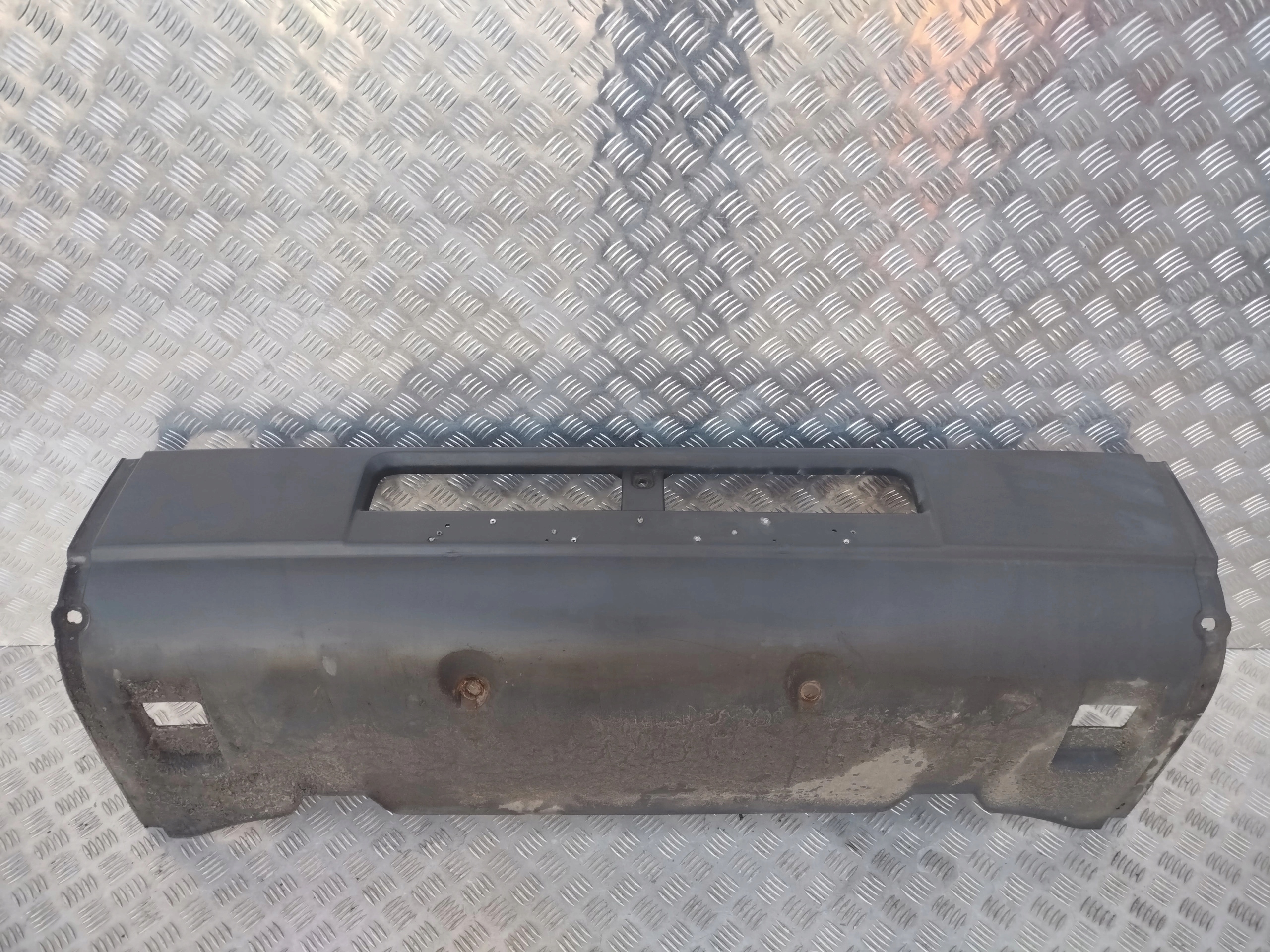 POSZYCIE ZDERZAKA SCANIA 4