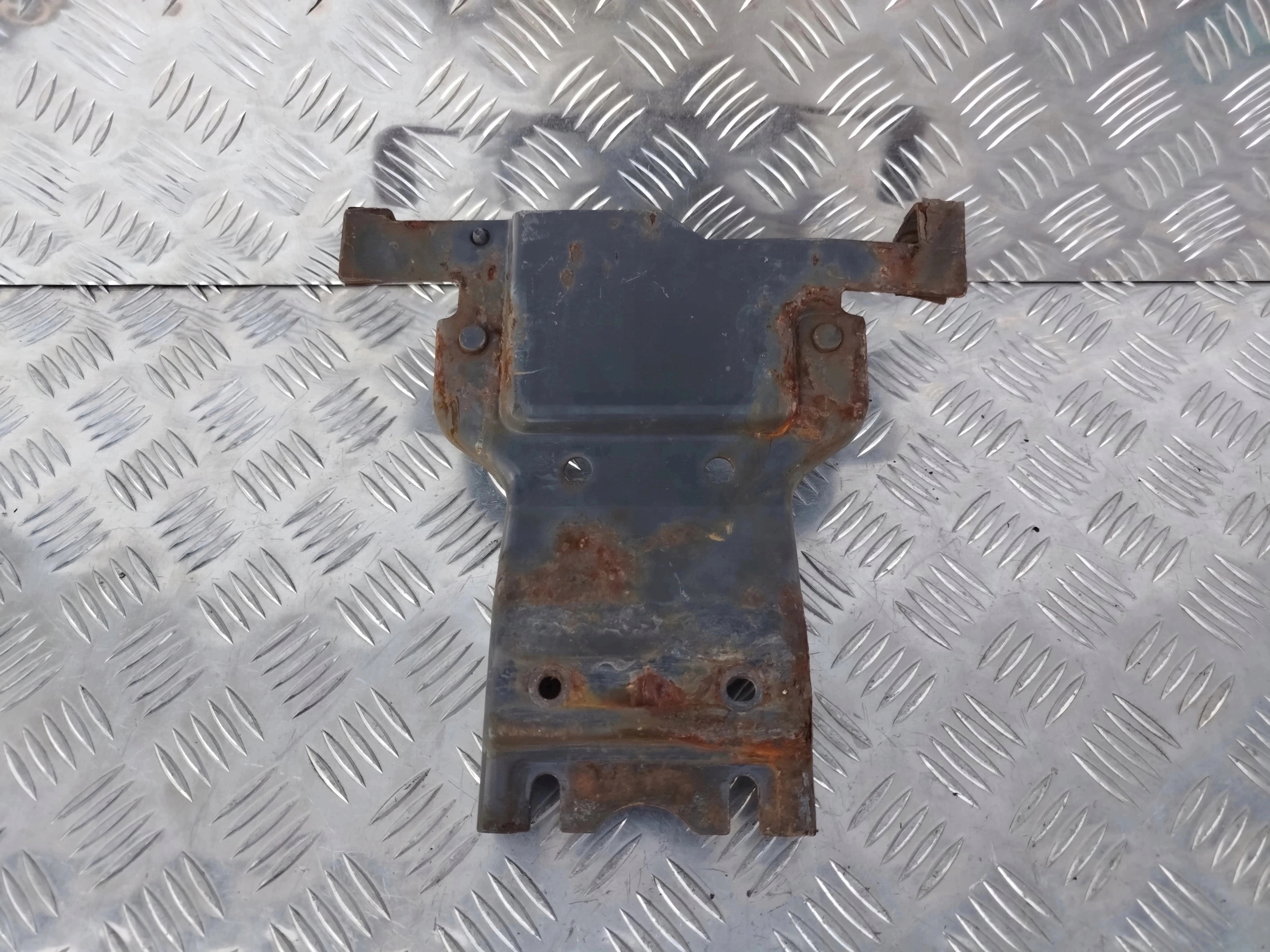 WSPORNIK MOCOWANIE RADARU SCANIA EURO 6 STREAMLINE - obrazek 2