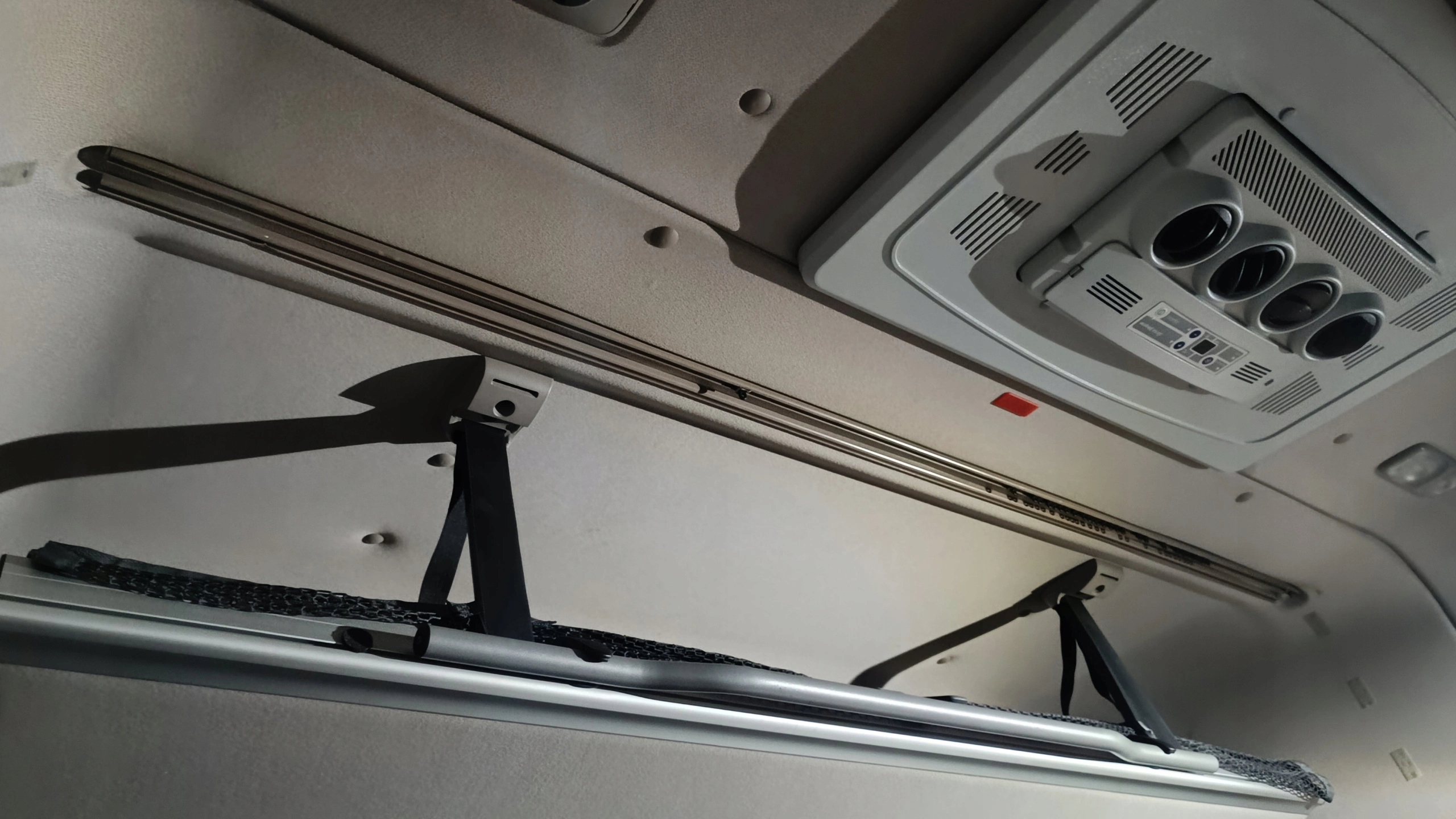 TAPICERKA DACHU ŚCIANA TYLNA DAF XF 106 SPACE CAB LIFT - obrazek 5