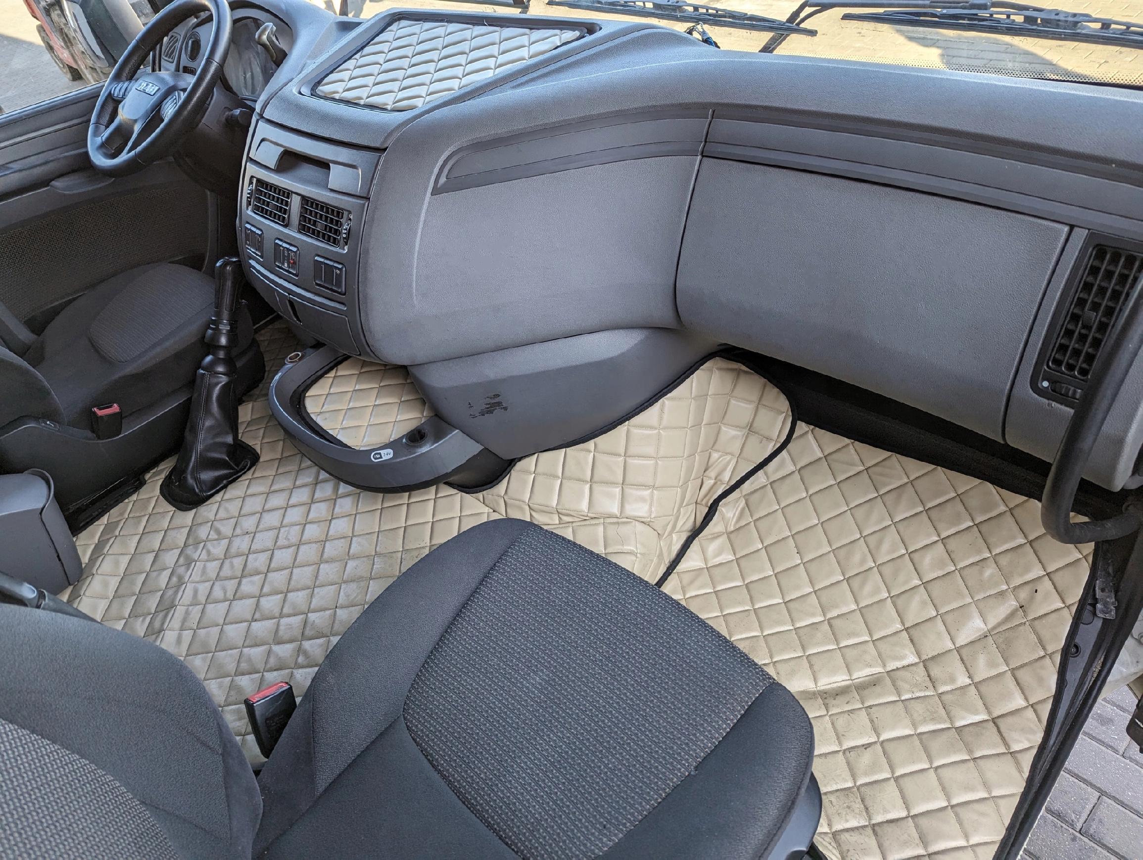 KABINA DAF XF 106 2014 ROK - obrazek 6