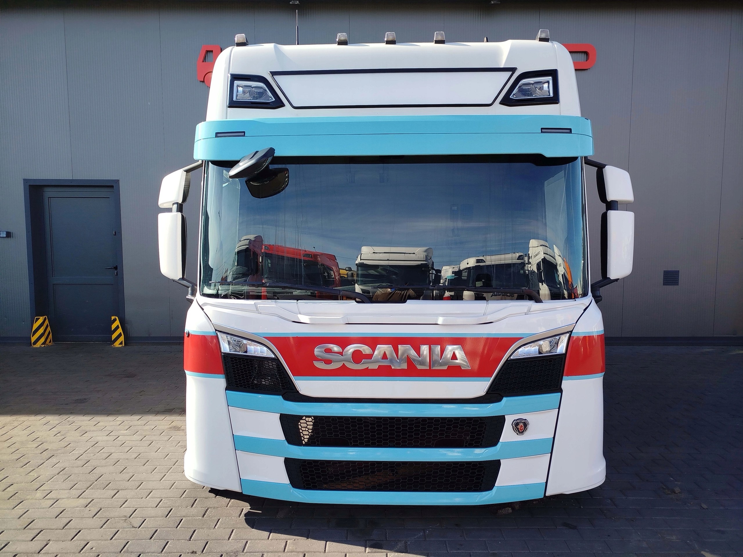 KABINA SCANIA R NTG