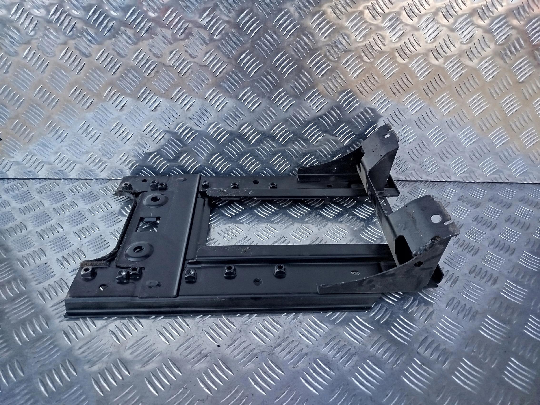 PODSTAWA FOTELA LEWA SCANIA STREAMLINE - obrazek 6