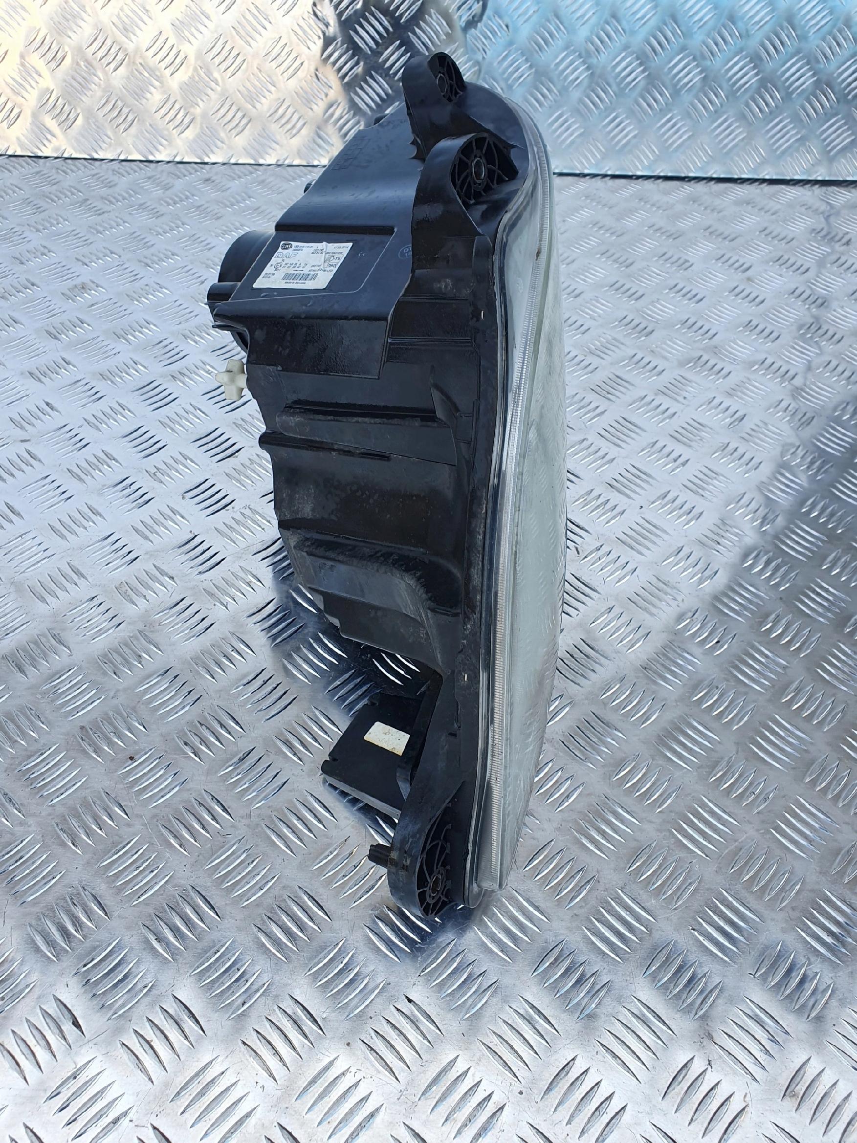 REFLEKTOR LAMPA PRZEDNIA DAF XF LEWA - obrazek 3