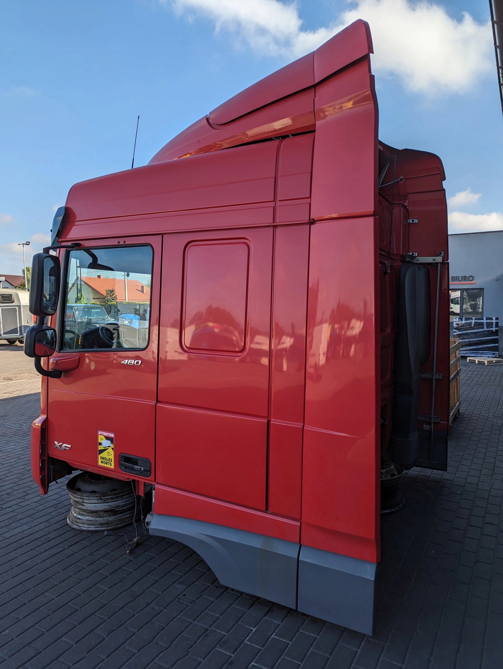 KABINA DAF XF 106 LIFT - obrazek 5