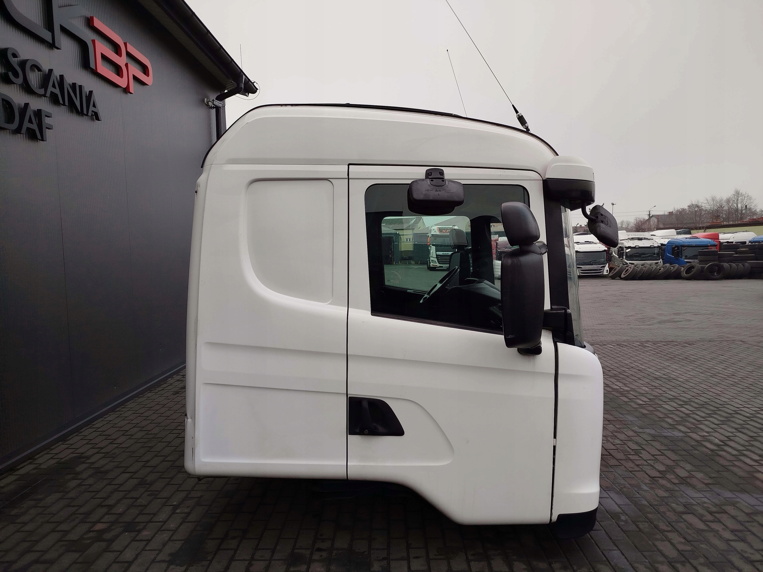 KABINA SCANIA CR 19 XPI STREAMLINE - obrazek 3