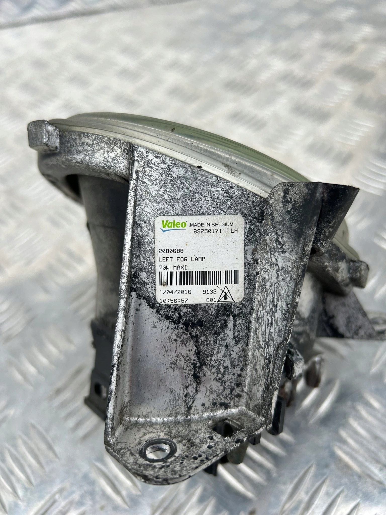 HALOGEN ŚWIATŁO PRZECIWMGŁOWE SCANIA R PRAWY - obrazek 4