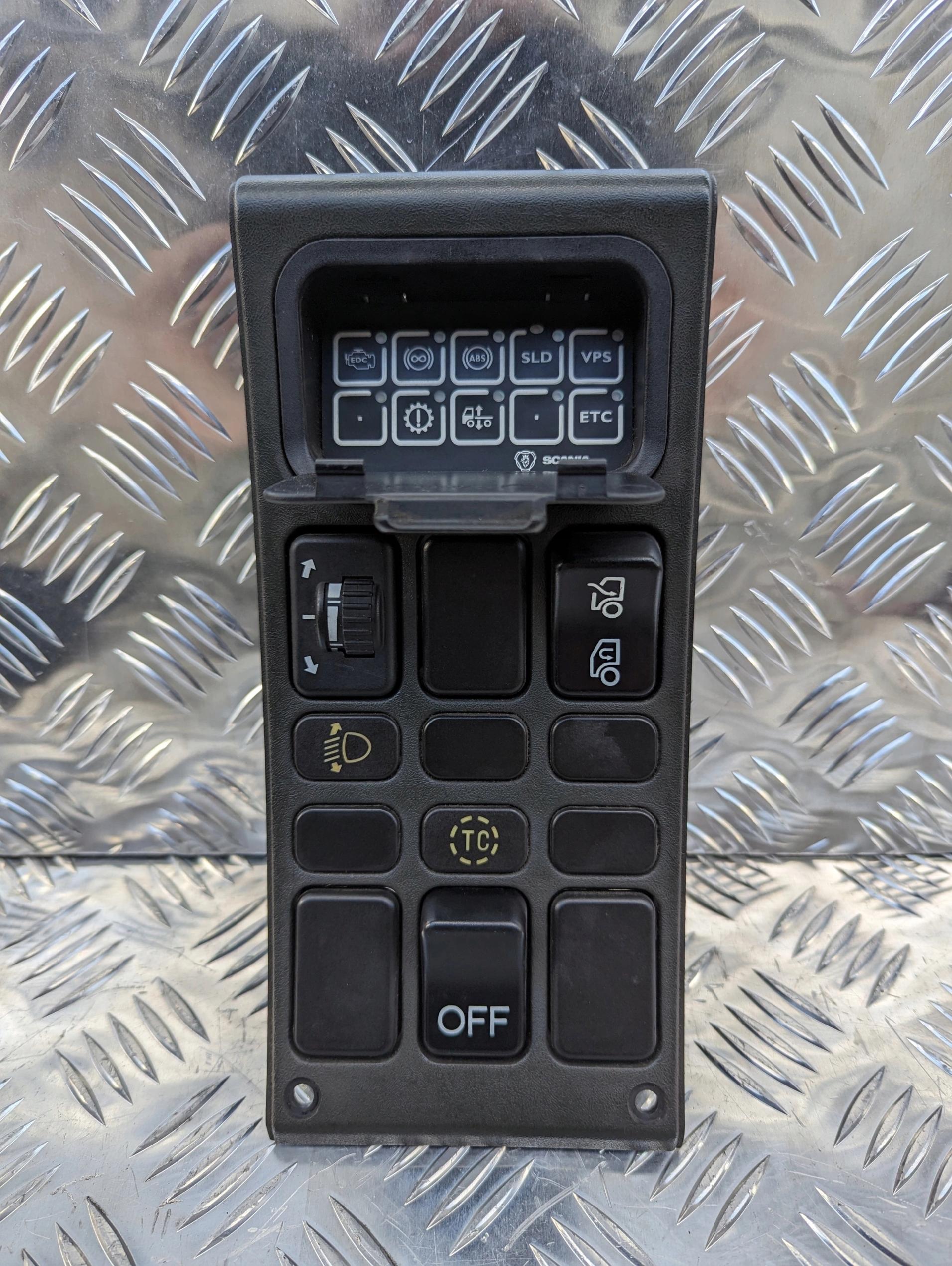 PANEL PRZYCISKI KOKPITU KOMPUTERA POKŁADOWEGO SCANIA 4 / 124