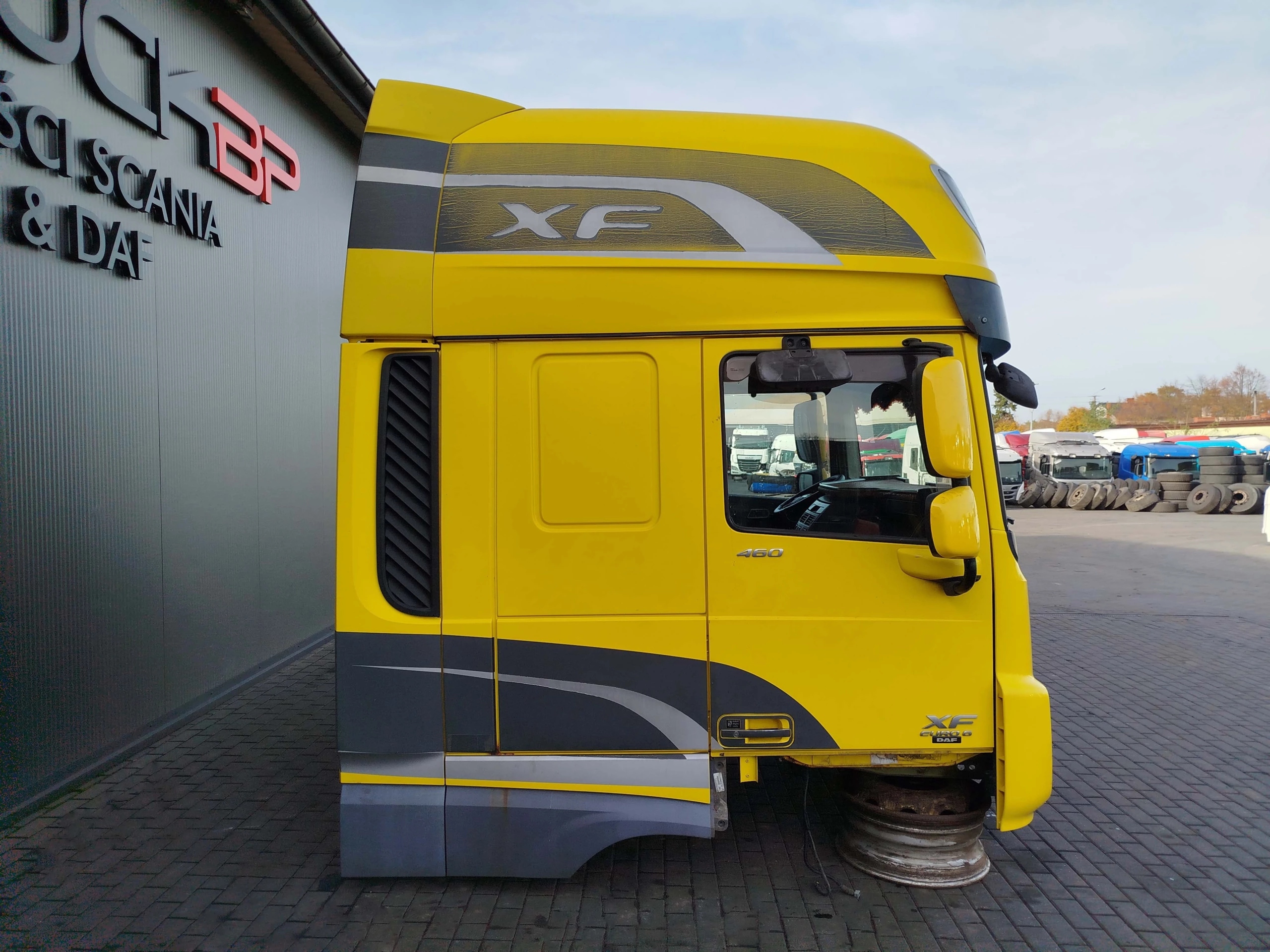 KABINA DAF XF 106 - obrazek 3