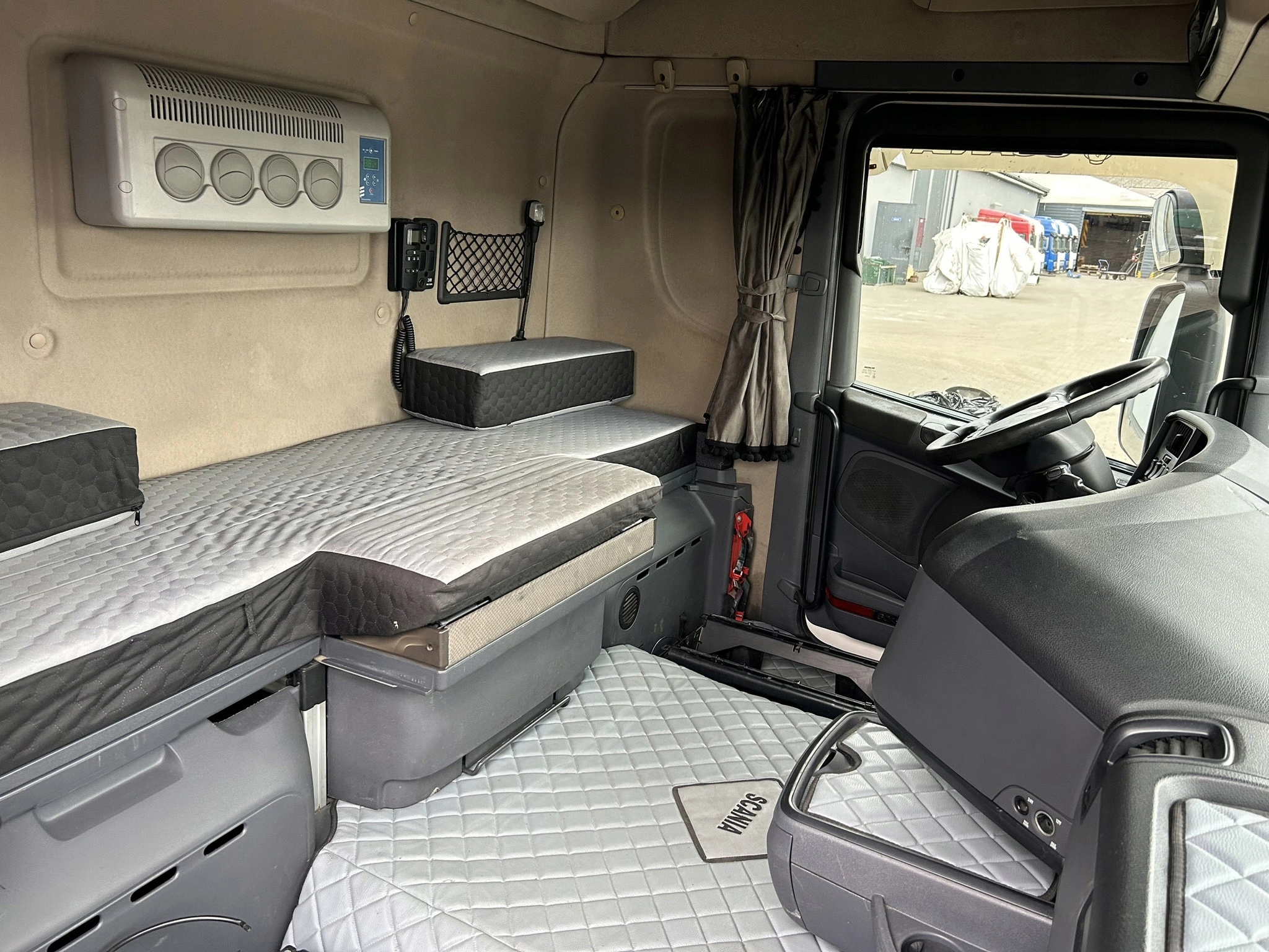 KABINA SCANIA CR19 TOPLINE HPI 2011 ROK - obrazek 9