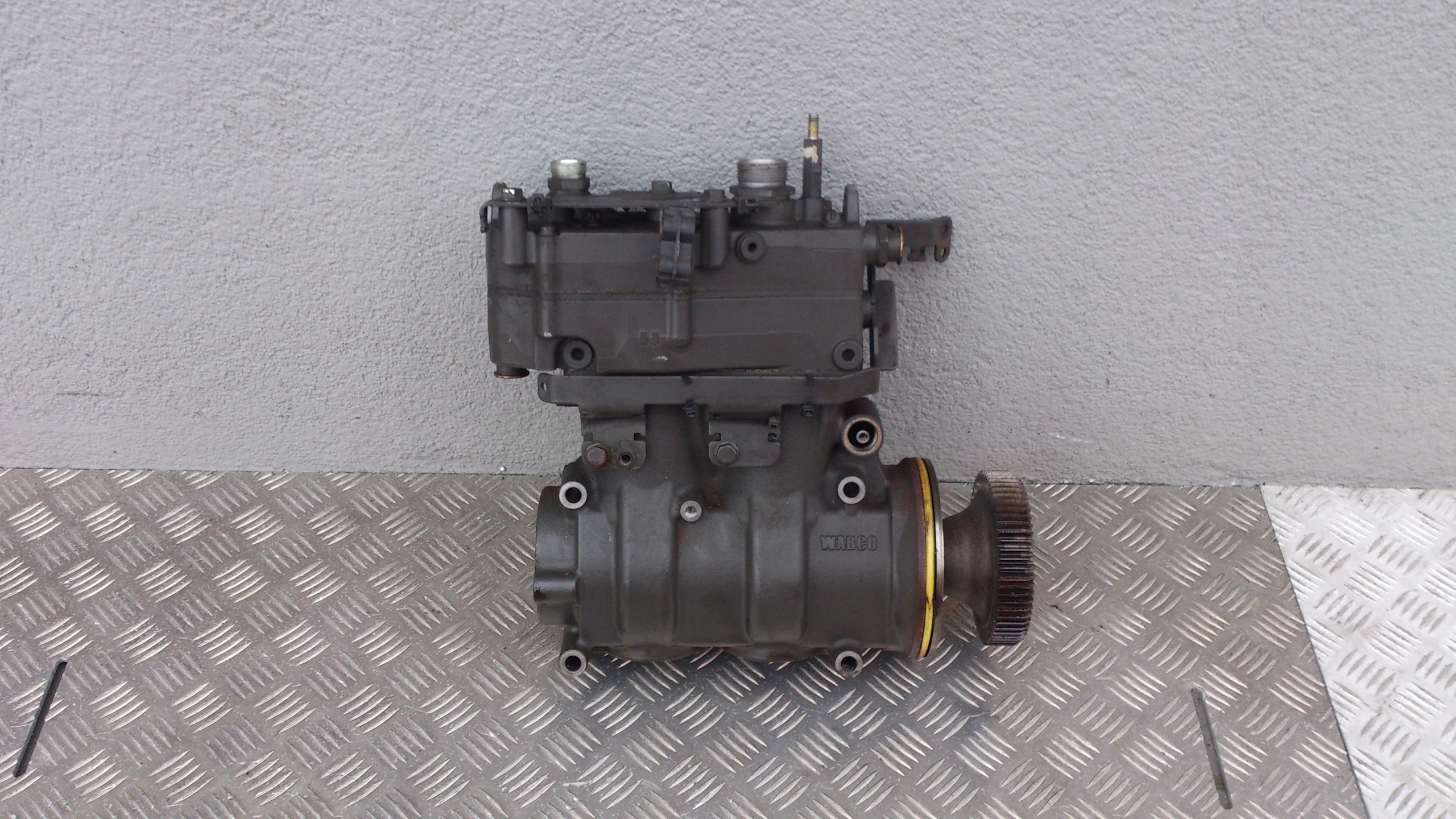 SPRĘŻARKA POWIETRZA KOMPRESOR DAF XF 106 - obrazek 2