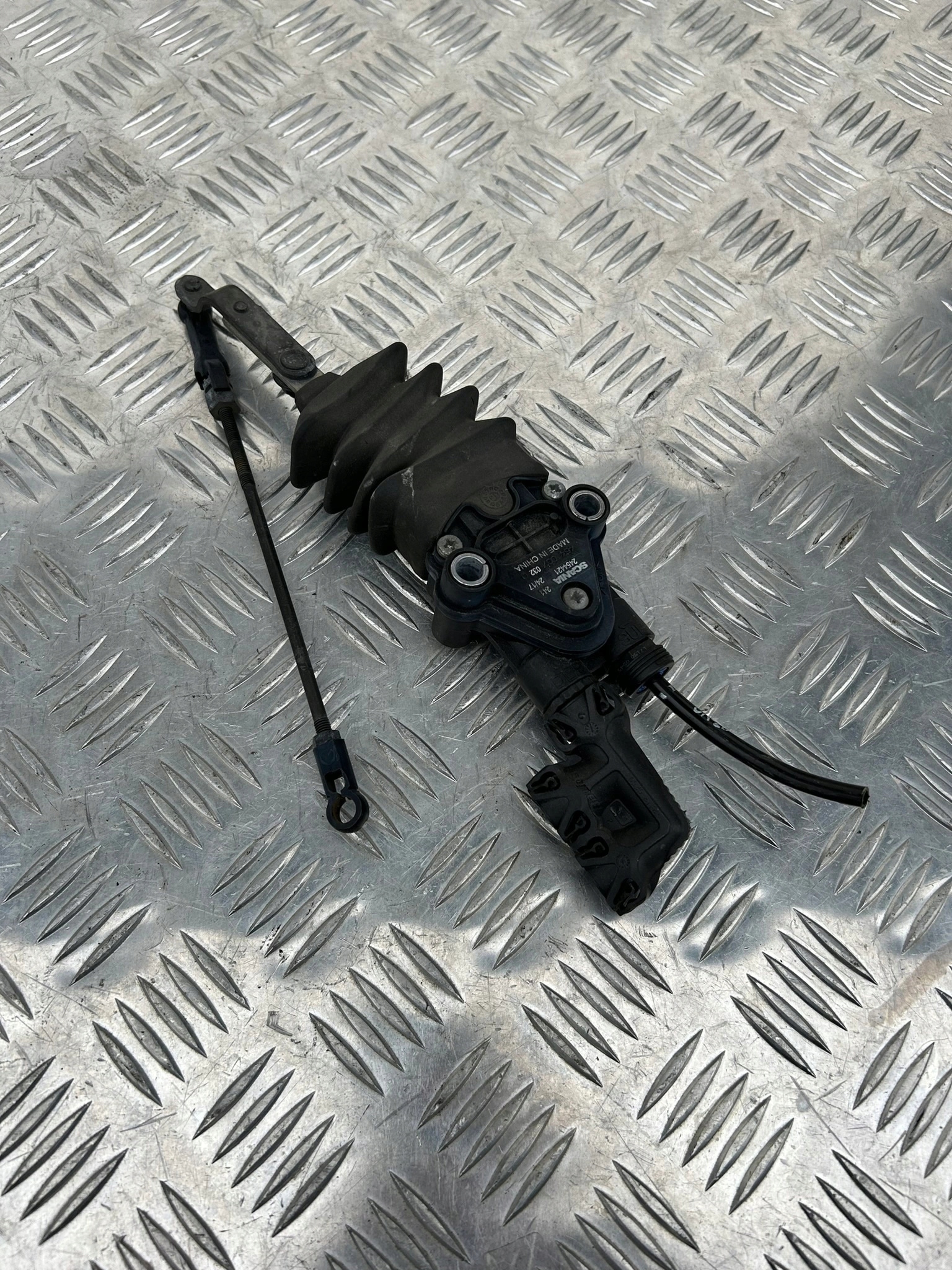 ZAWÓR POZIOMUJĄCY PODUSZKI SCANIA NEXT GEN NTG