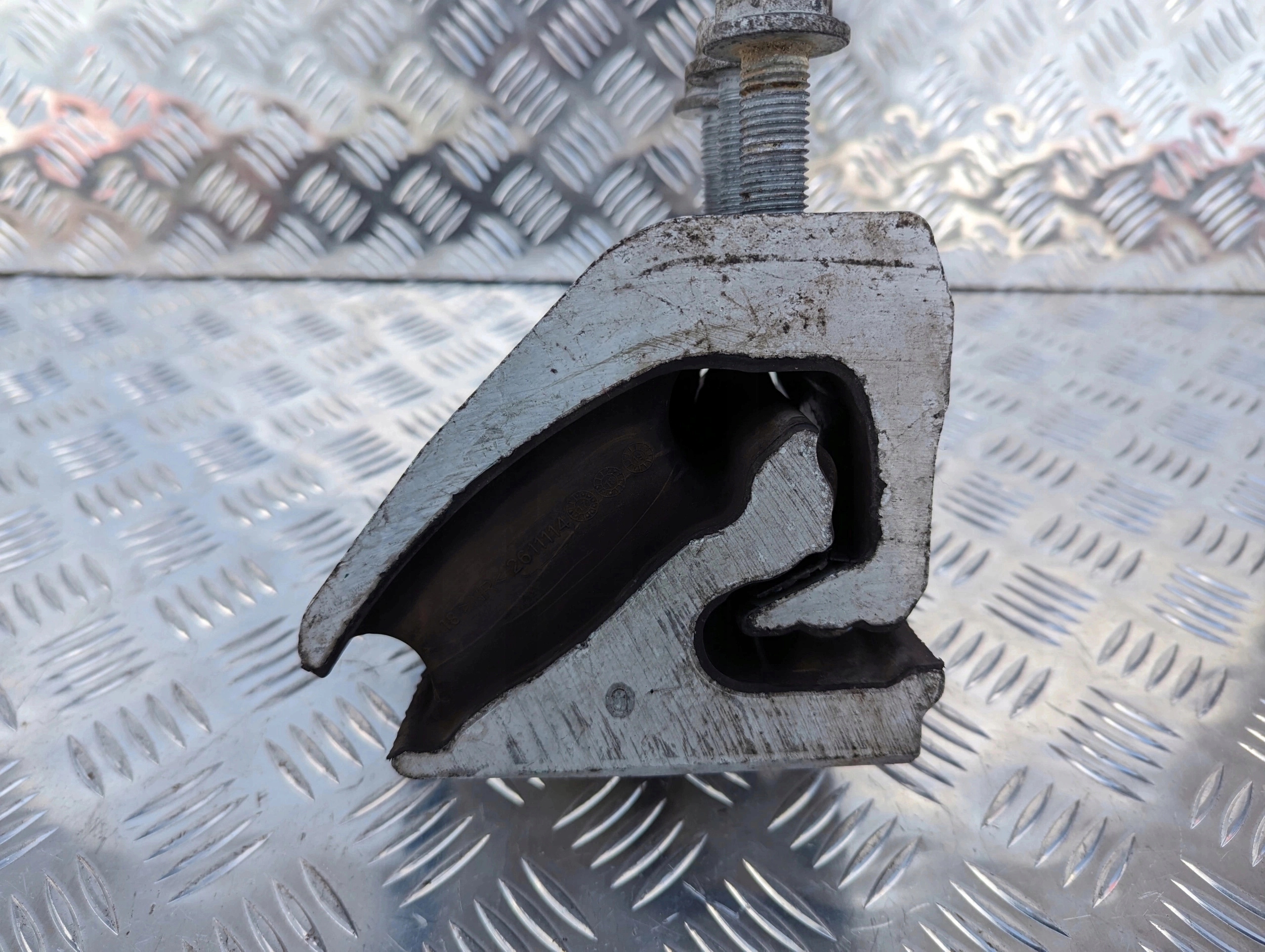 PODUSZKA SILNIKA SCANIA NTG - obrazek 2