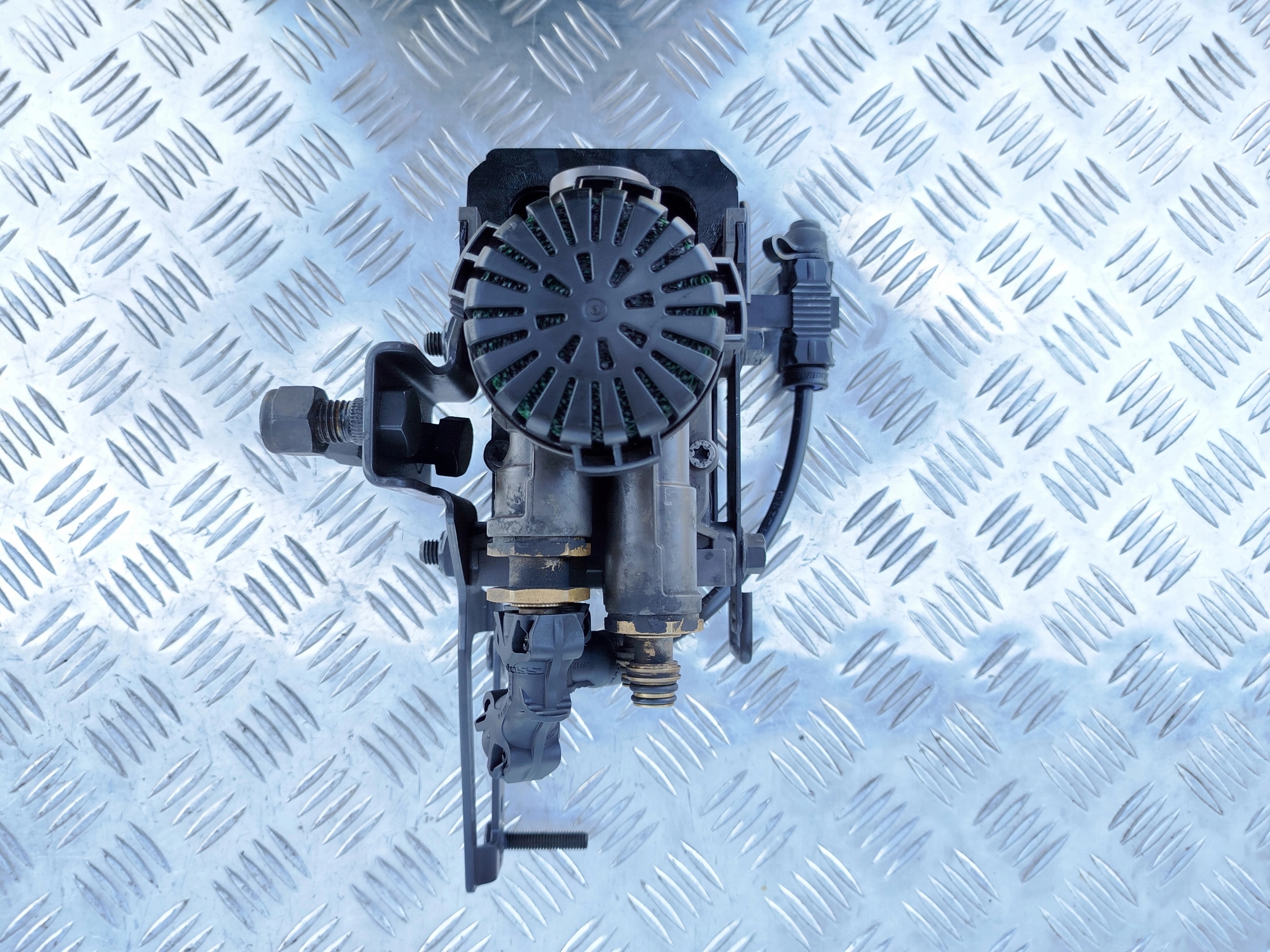 ZAWÓR HAMULCA POSTOJOWEGO SCANIA NTG KNORR - obrazek 2