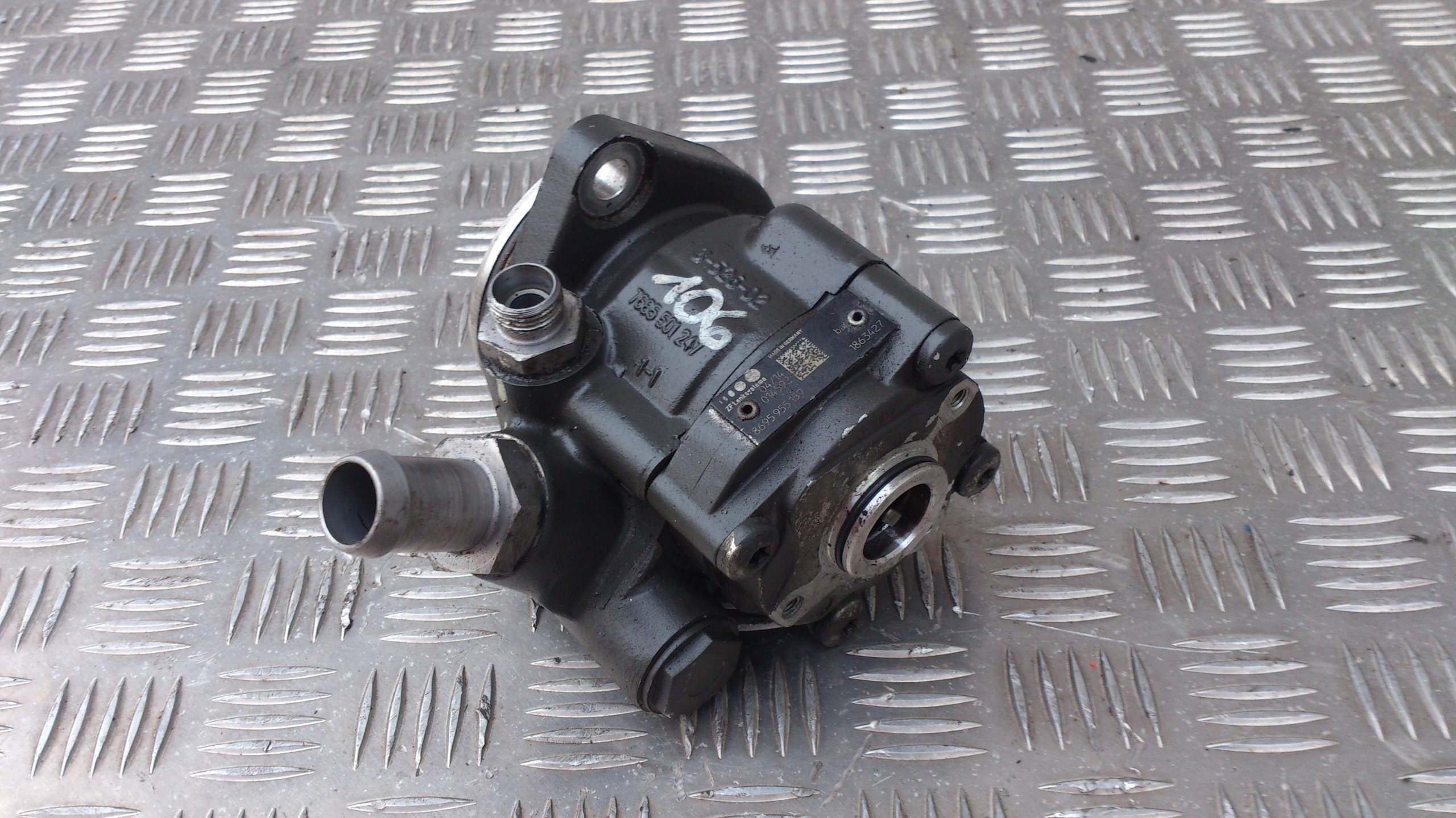 POMPA WSPOMAGANIA PALIWA DAF XF 106 - obrazek 3