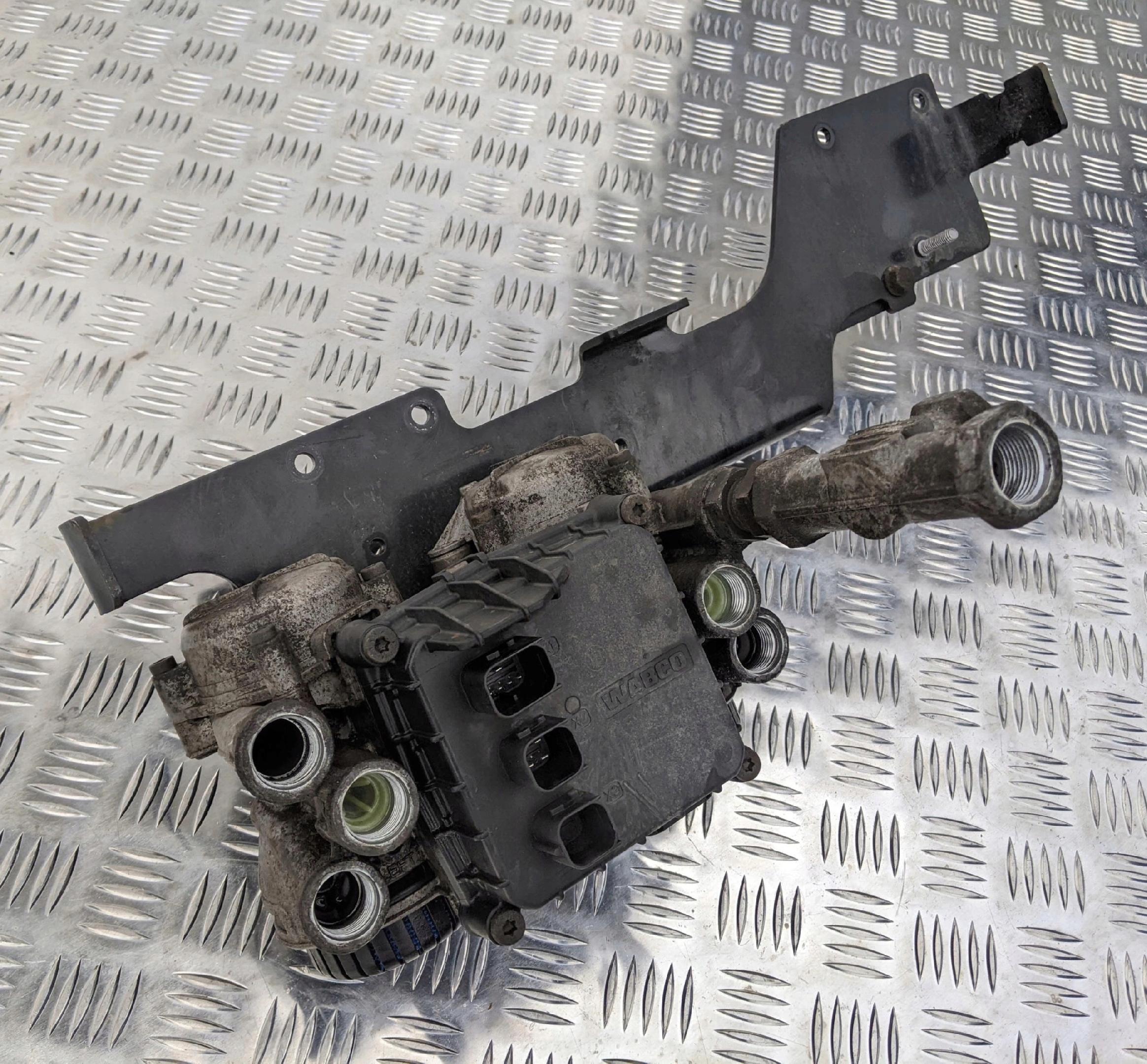 MODULATOR ZAWÓR EBS TYLNA OŚ DAF XF 106 - obrazek 3