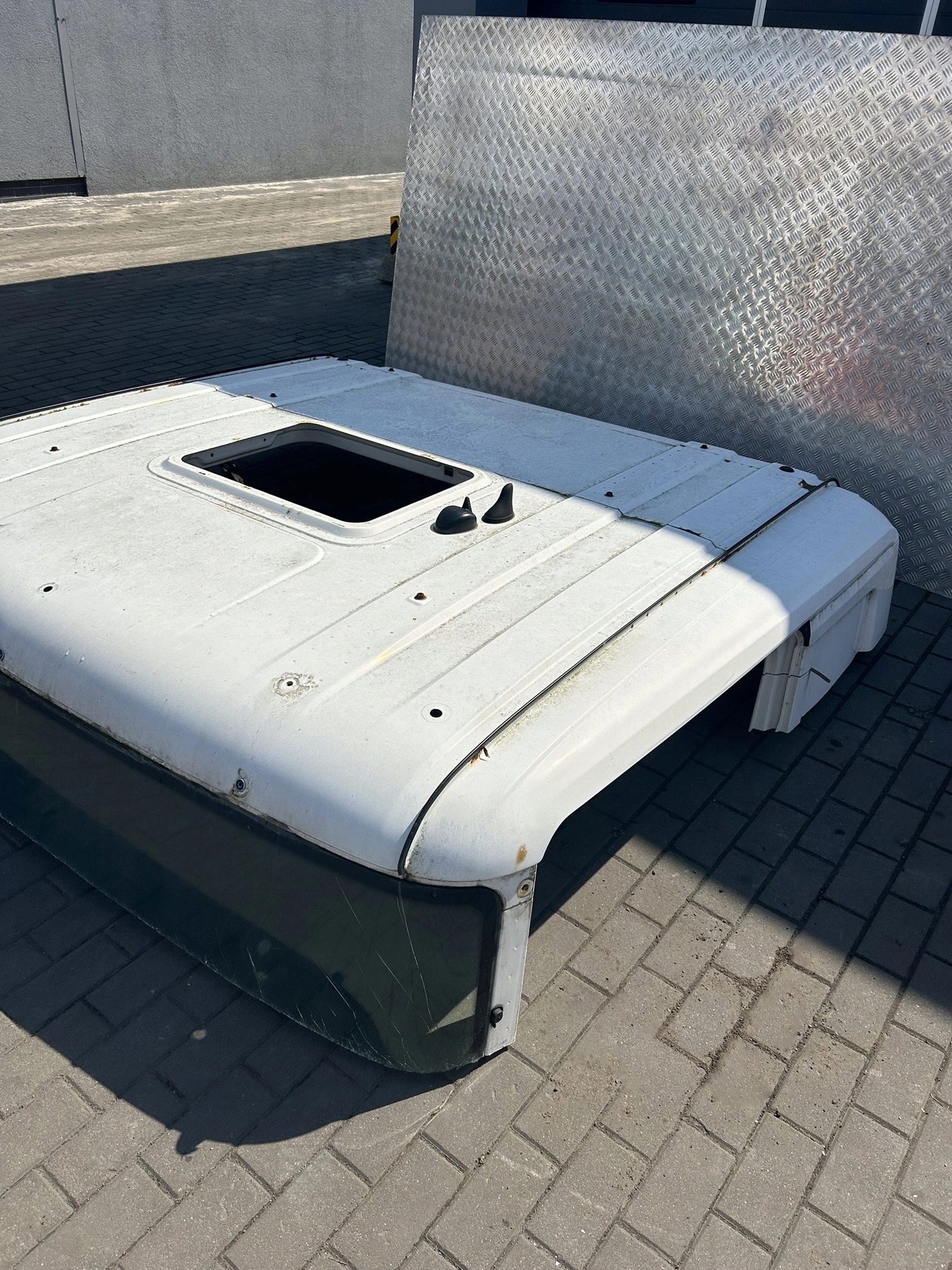 DACH KABINY NISKI PŁASKI SCANIA CR CP - obrazek 2