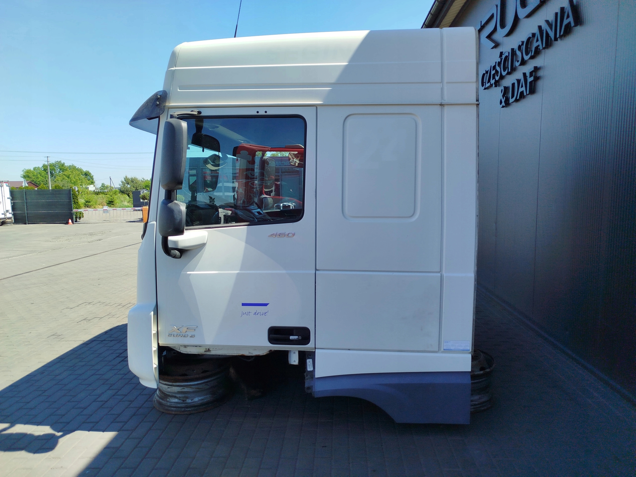 KABINA DAF XF 106 SC PRZED LIFT - obrazek 4