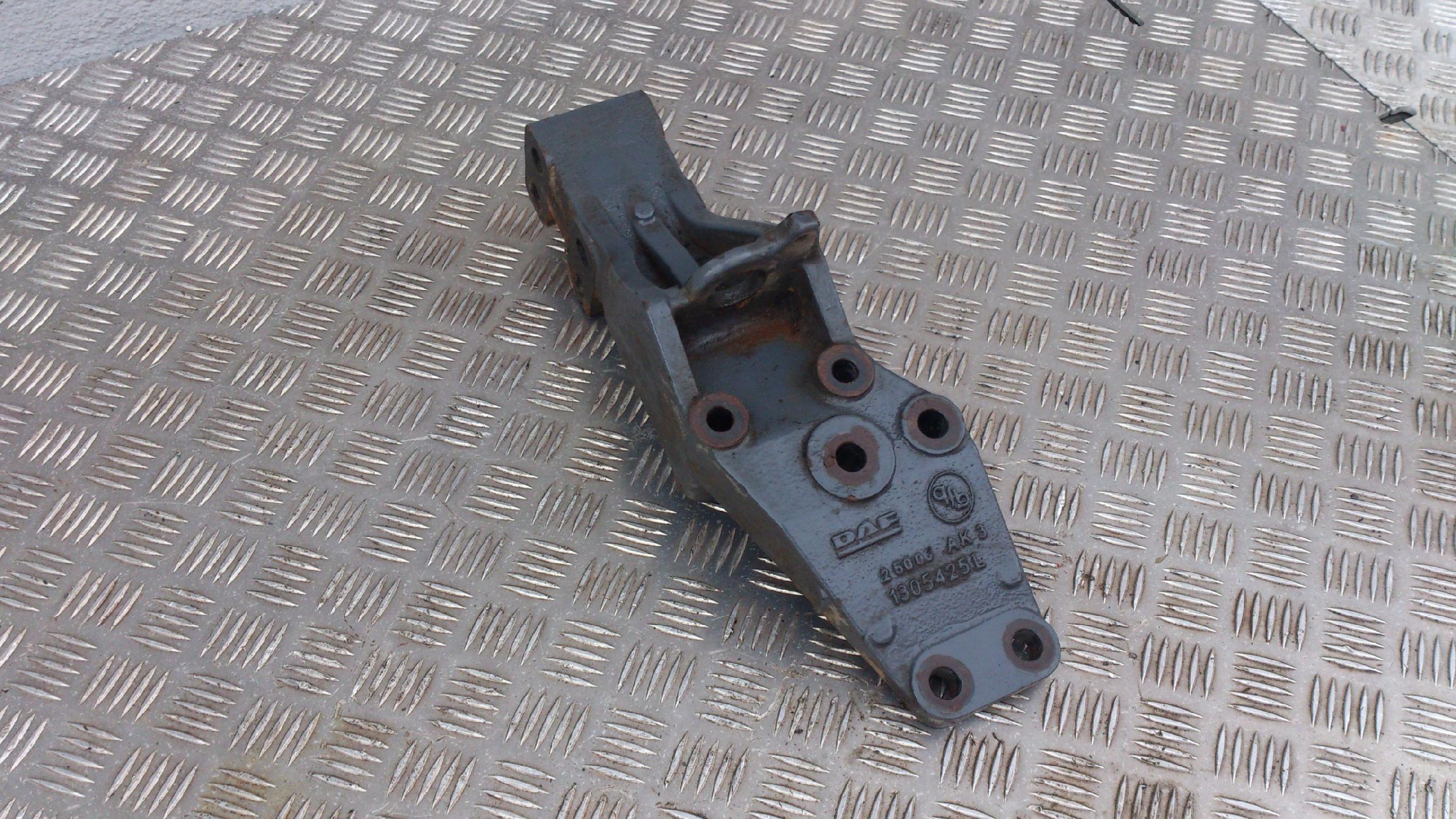 WSPORNIK AMORTYZATORA KABINY DAF XF 106 EURO 6