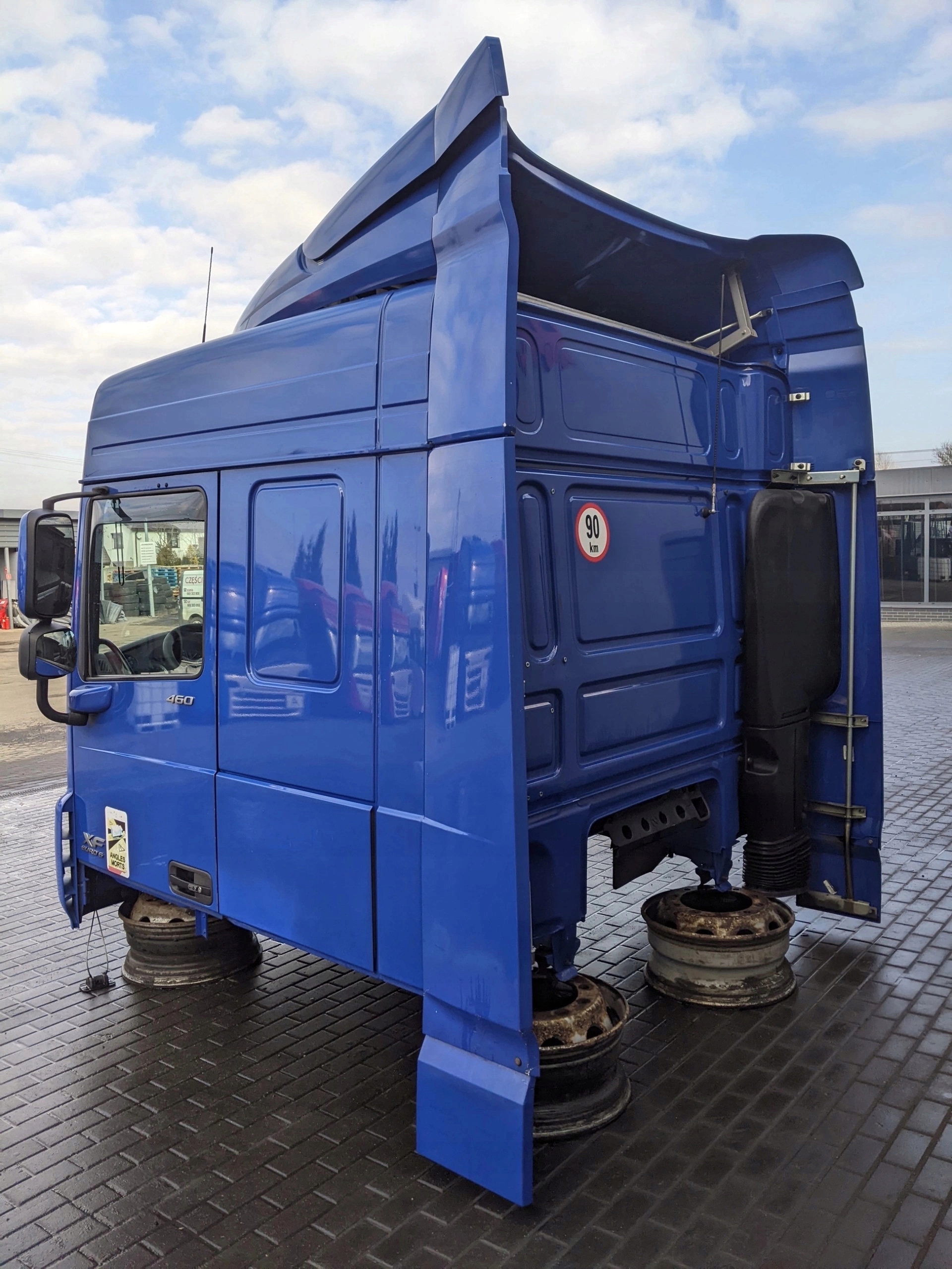 KABINA DAF XF 106 2014 ROK - obrazek 4