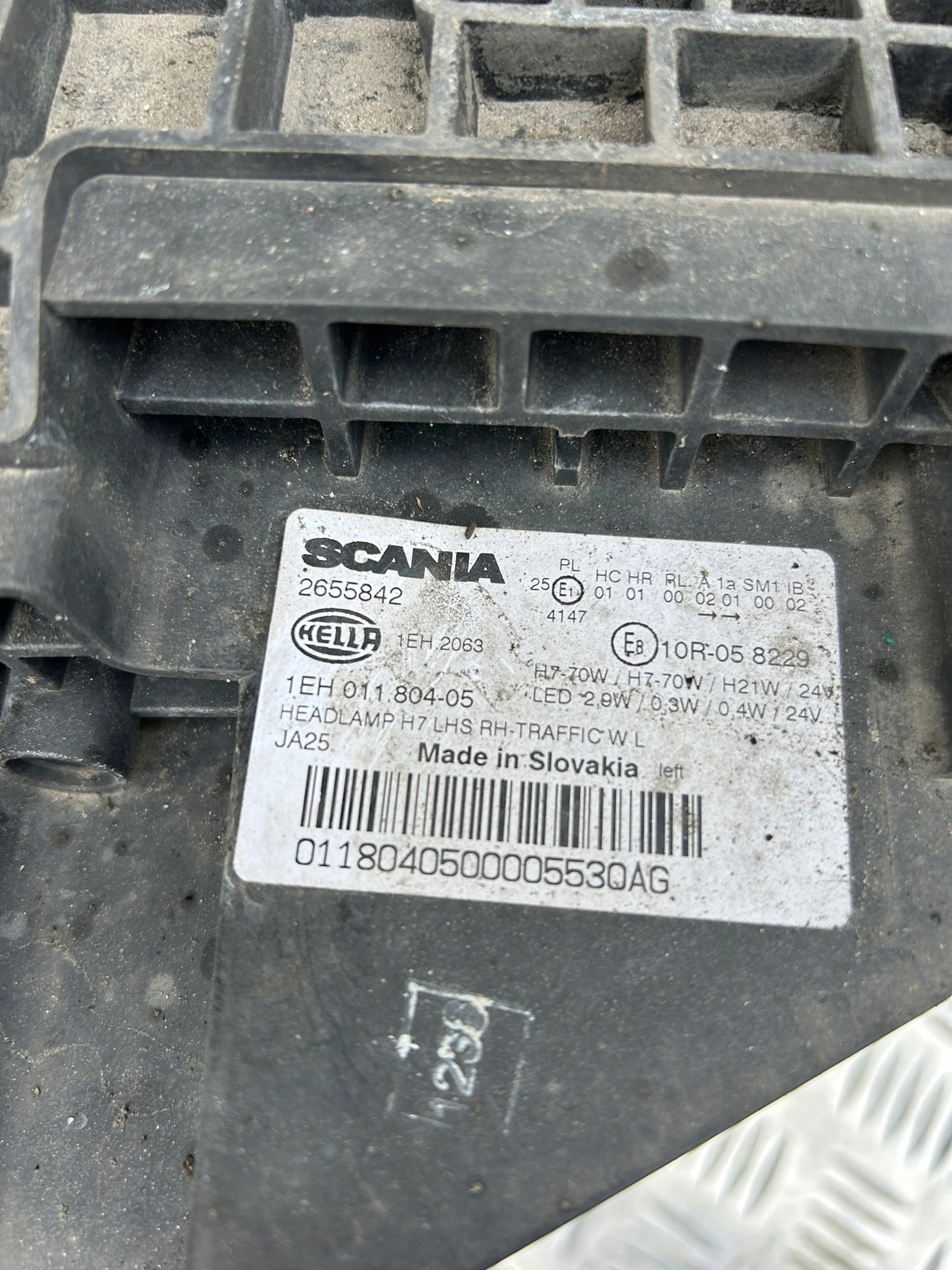 REFLEKTOR LAMPA H7 ŚWIATŁA DZIENNE LED LEWY Z RAMKĄ SCANIA NEXT GEN NTG - obrazek 5