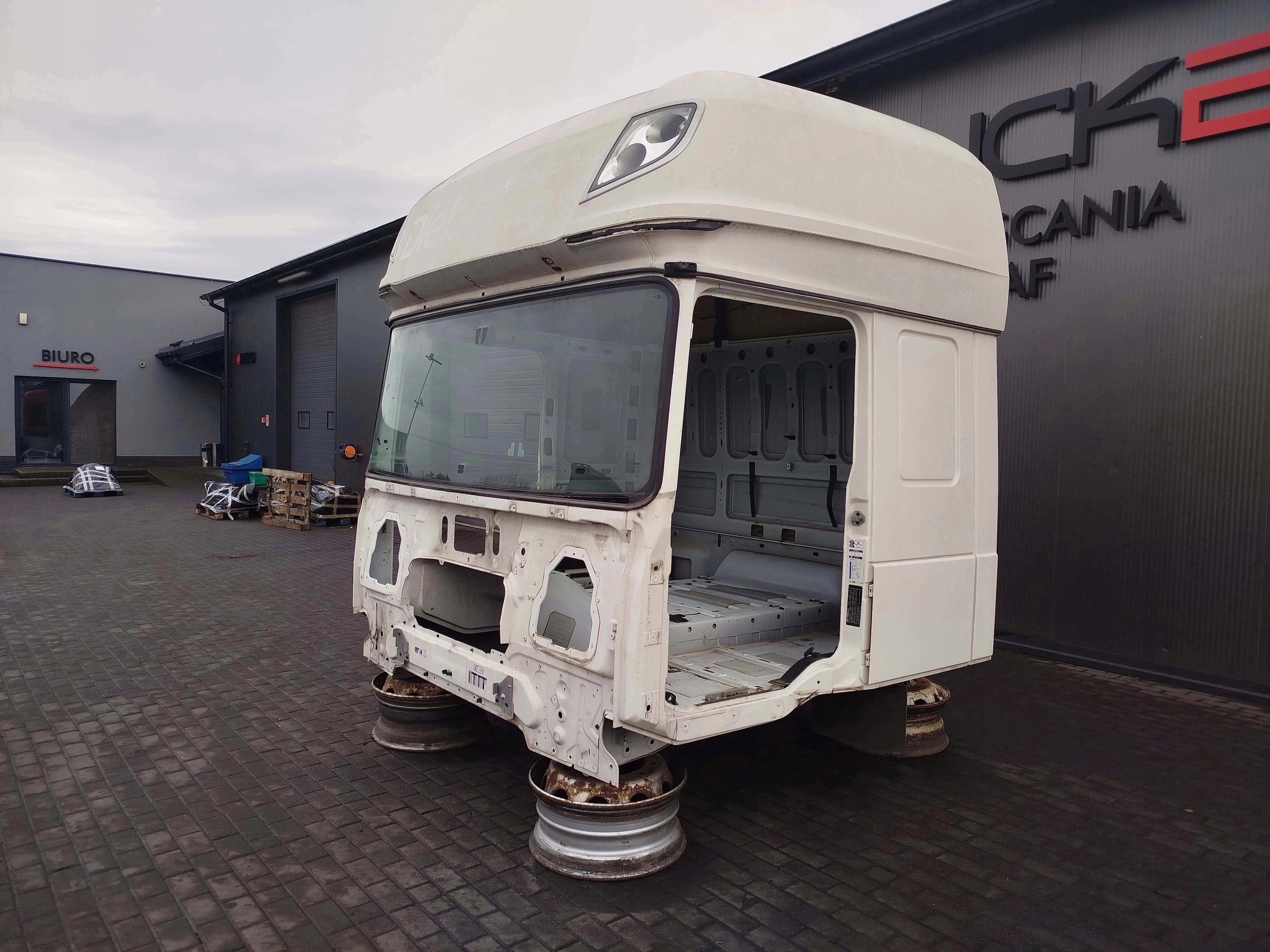 KABINA GOŁA DAF XF 106 LIFT - obrazek 7