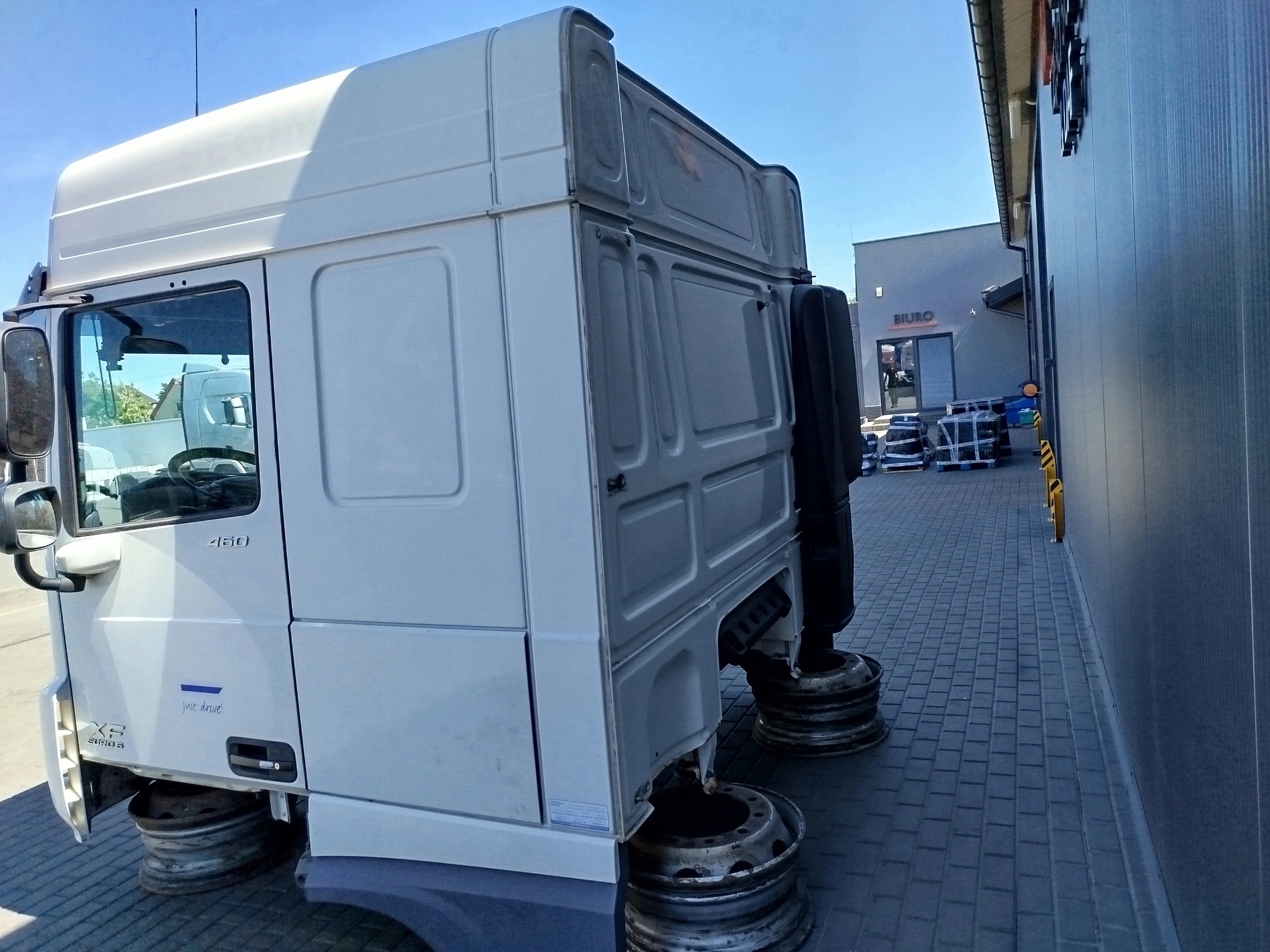 KABINA DAF XF 106 SC PRZED LIFT - obrazek 5