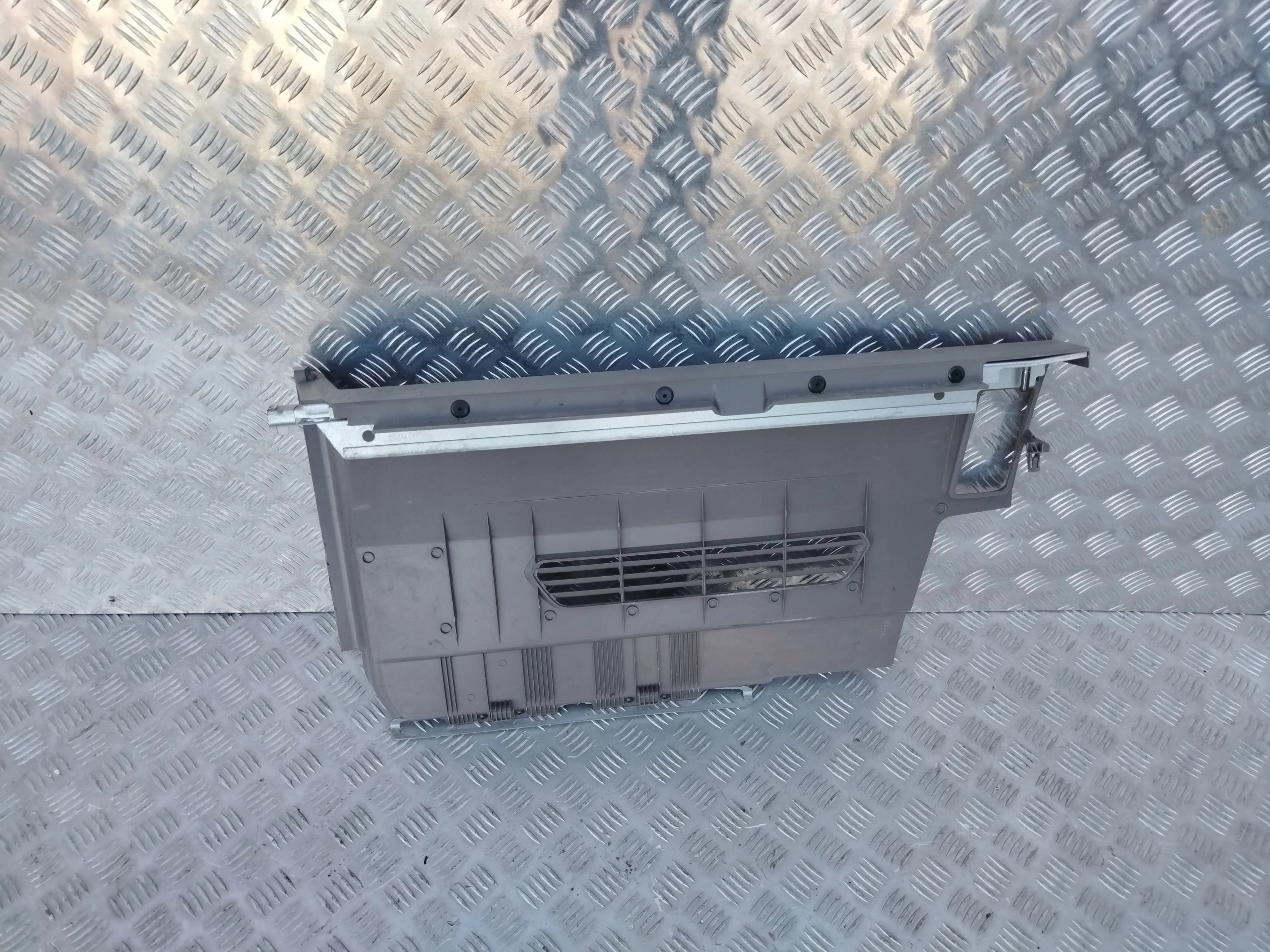 TAPICERKA KABINY SCANIA G NTG 2344643 - obrazek 2