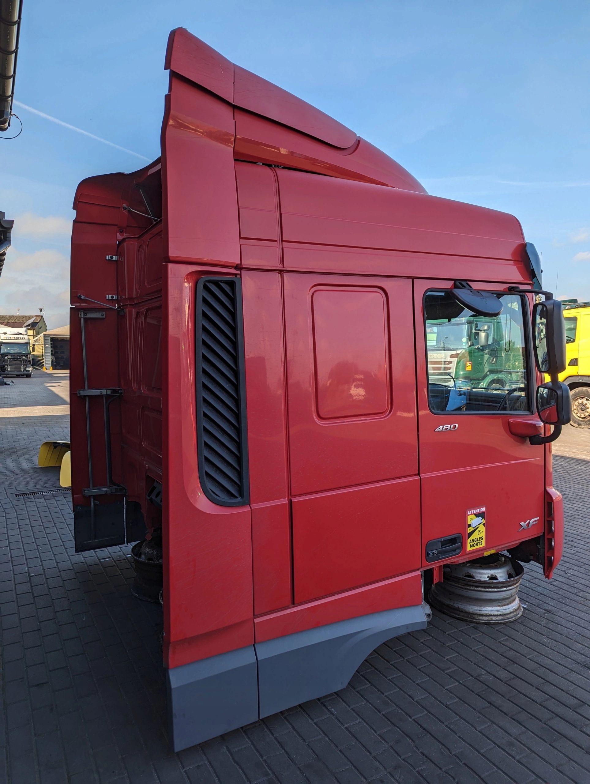 KABINA DAF XF 106 LIFT - obrazek 6