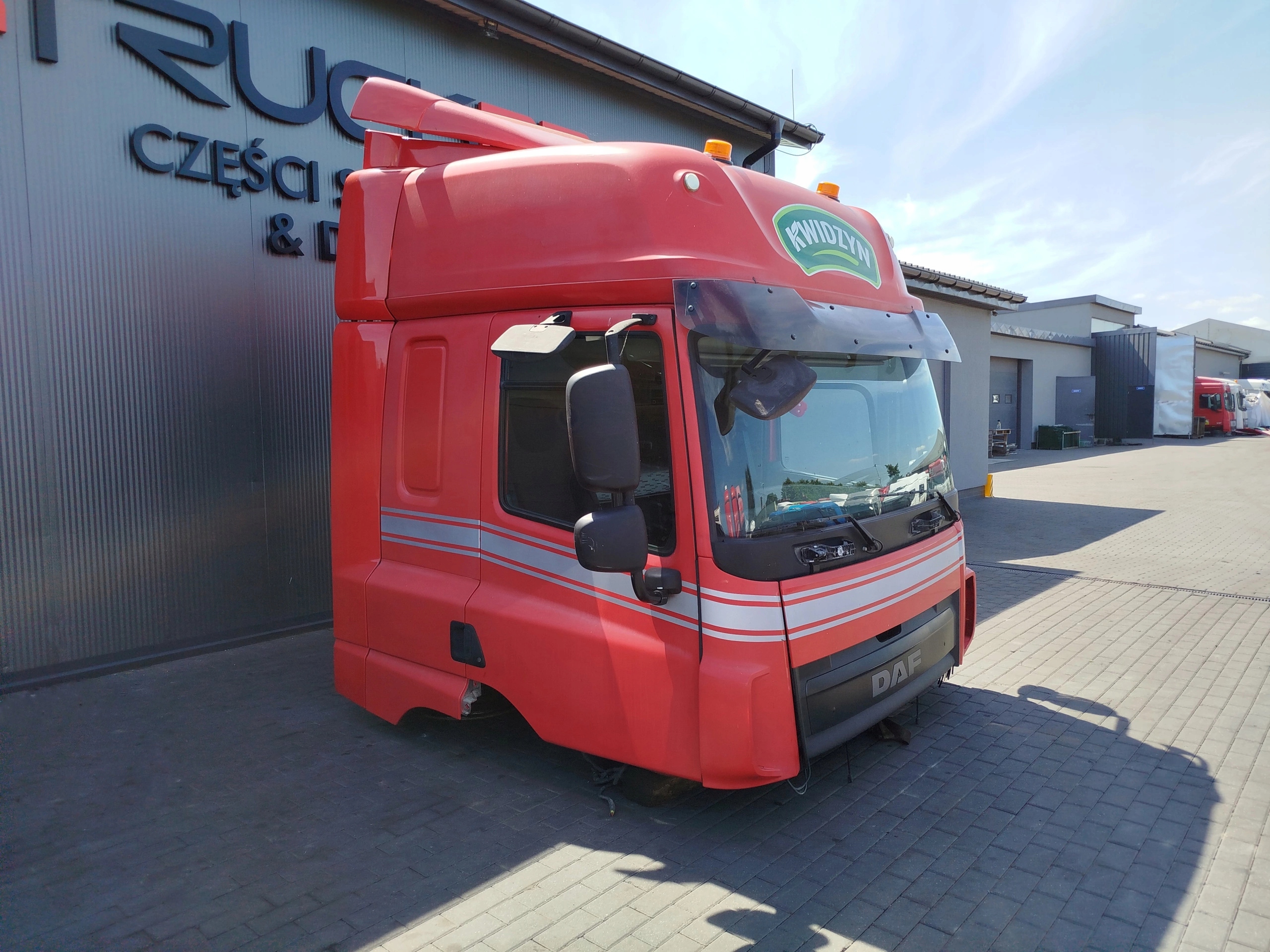 KABINA DAF CF 106 - obrazek 2