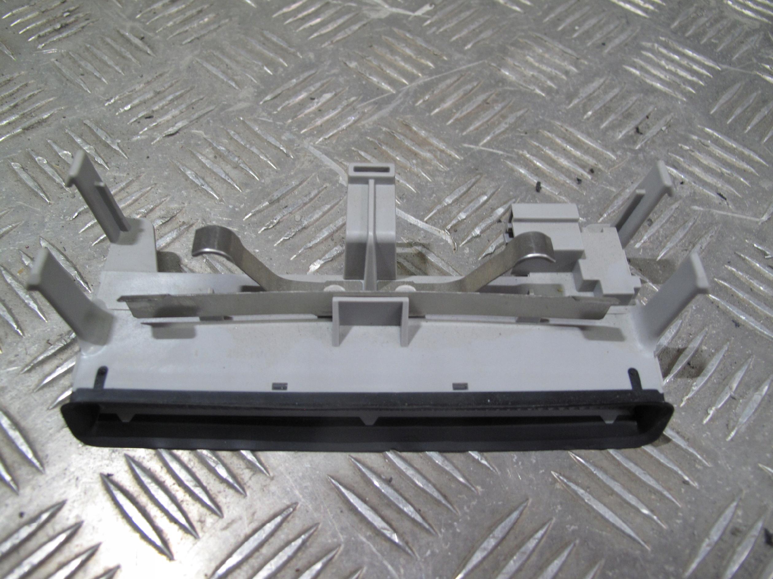 LAMPKA SYGNALIZACYJNA WEWNĘTRZNA SCANIA R S - obrazek 3