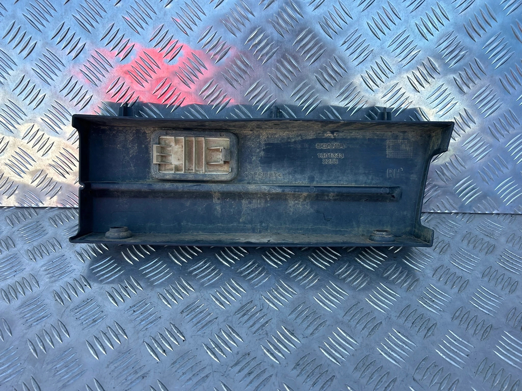 OSŁONA STOPNIA STOPNICA SCANIA R - obrazek 2