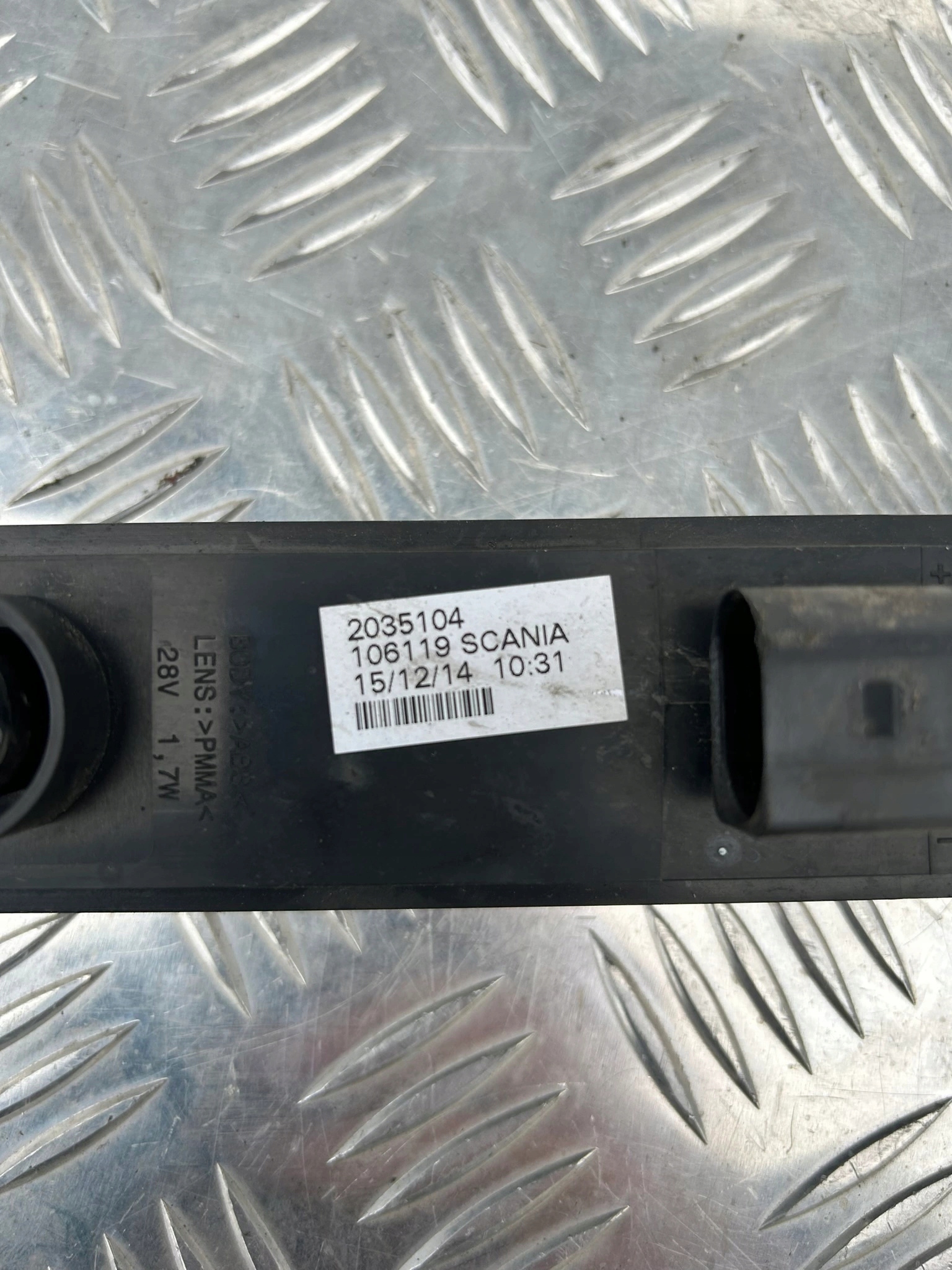 LAMPA LAMPKA OBRYSOWA SCANIA R - obrazek 2