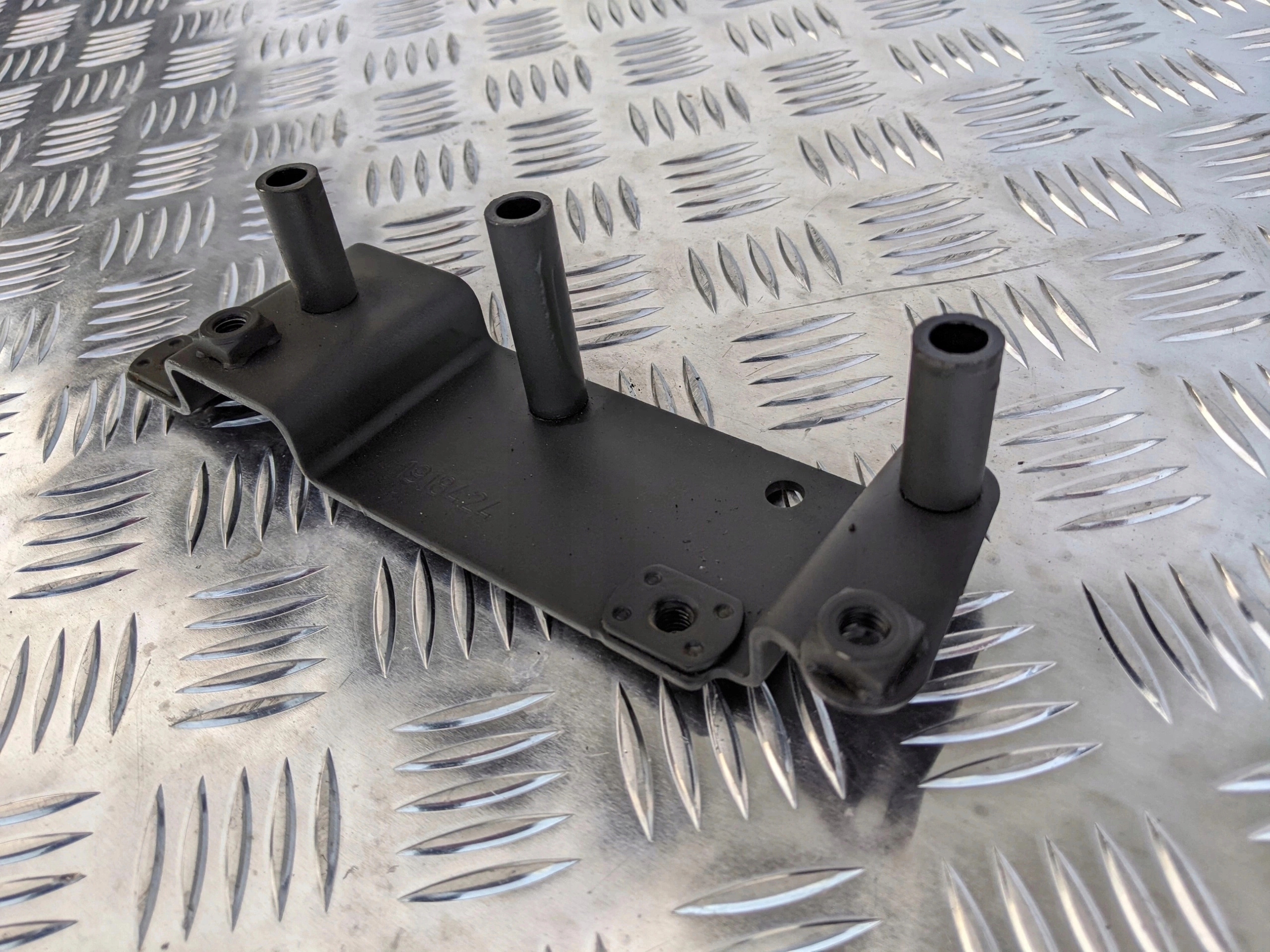 BLACHA WSPORNIK MOCOWANIE UKŁADU PALIWOWEGO DAF XF - obrazek 3