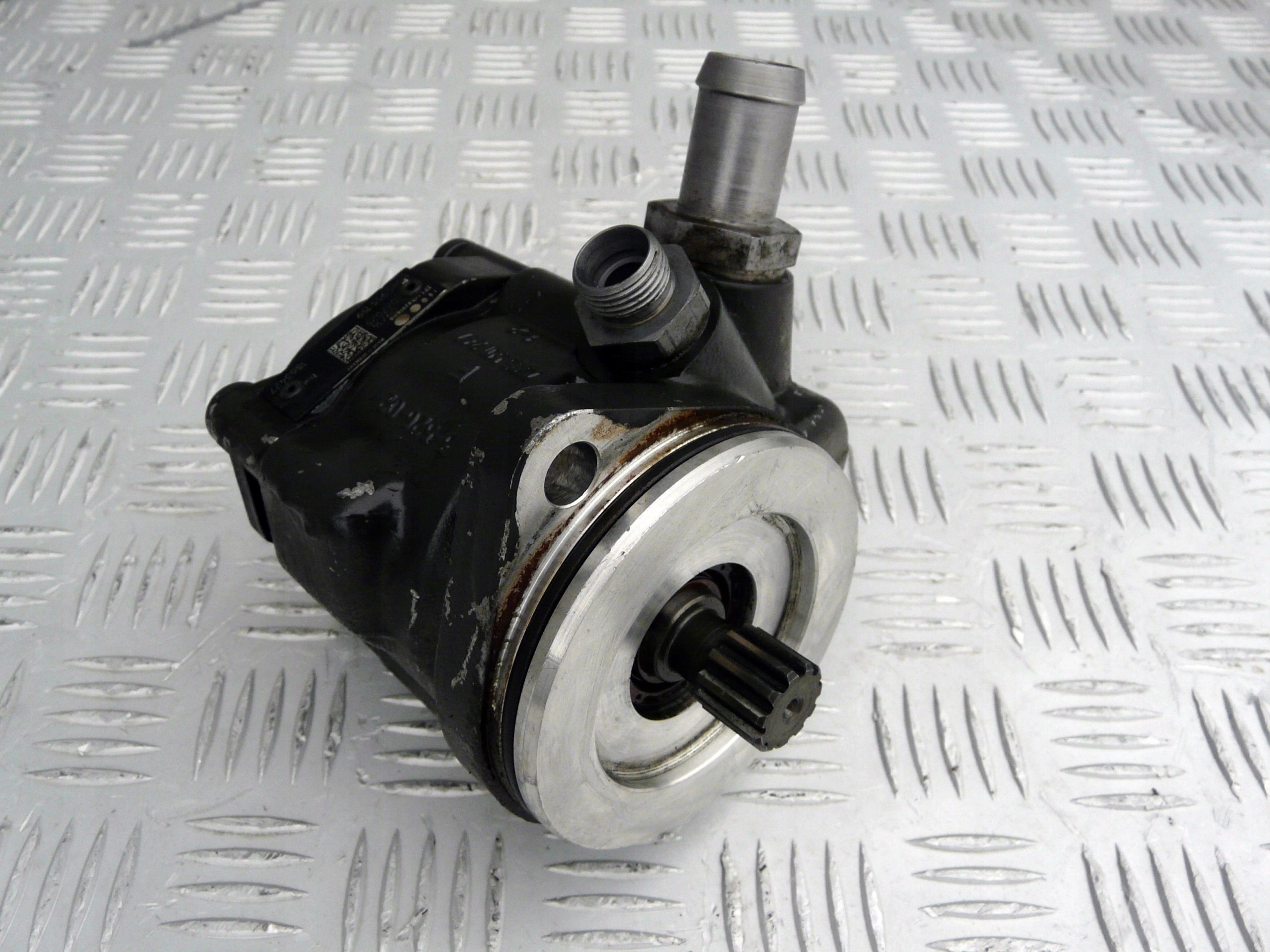 POMPA WSPOMAGANIA PALIWA DAF XF 106 - obrazek 2