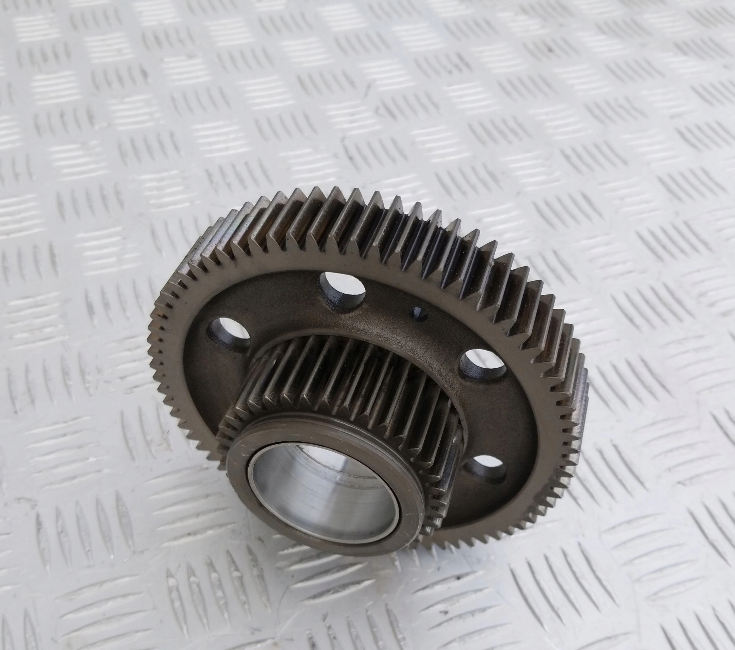 KOŁO POŚREDNIE ZĘBATE WAŁKA ROZRZĄDU DAF XF 105 - obrazek 3