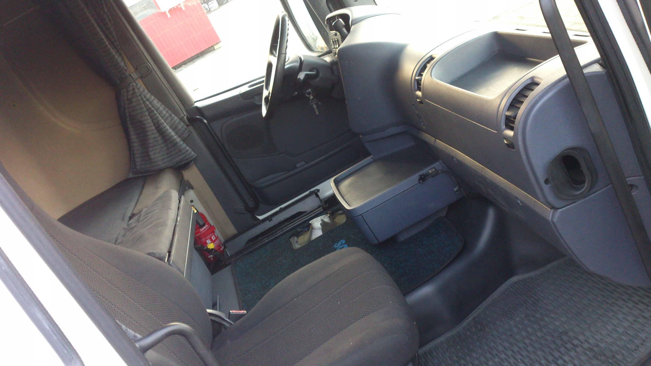 KABINA CR 19 SCANIA R MAŁY SCHOWEK - obrazek 9