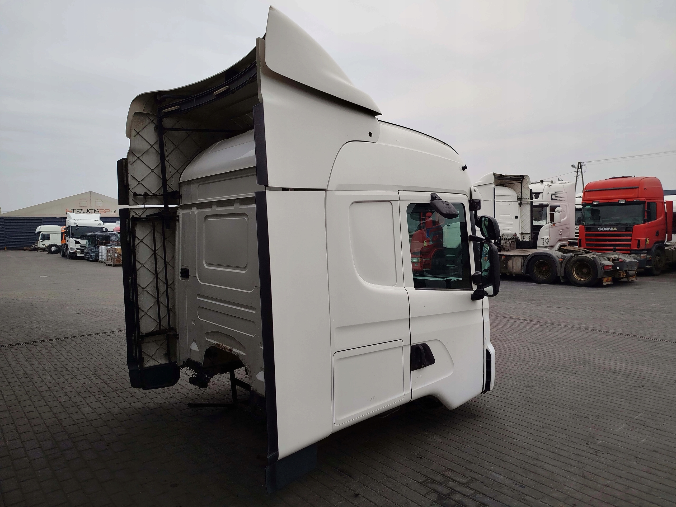 KABINA SCANIA G XPI - obrazek 4