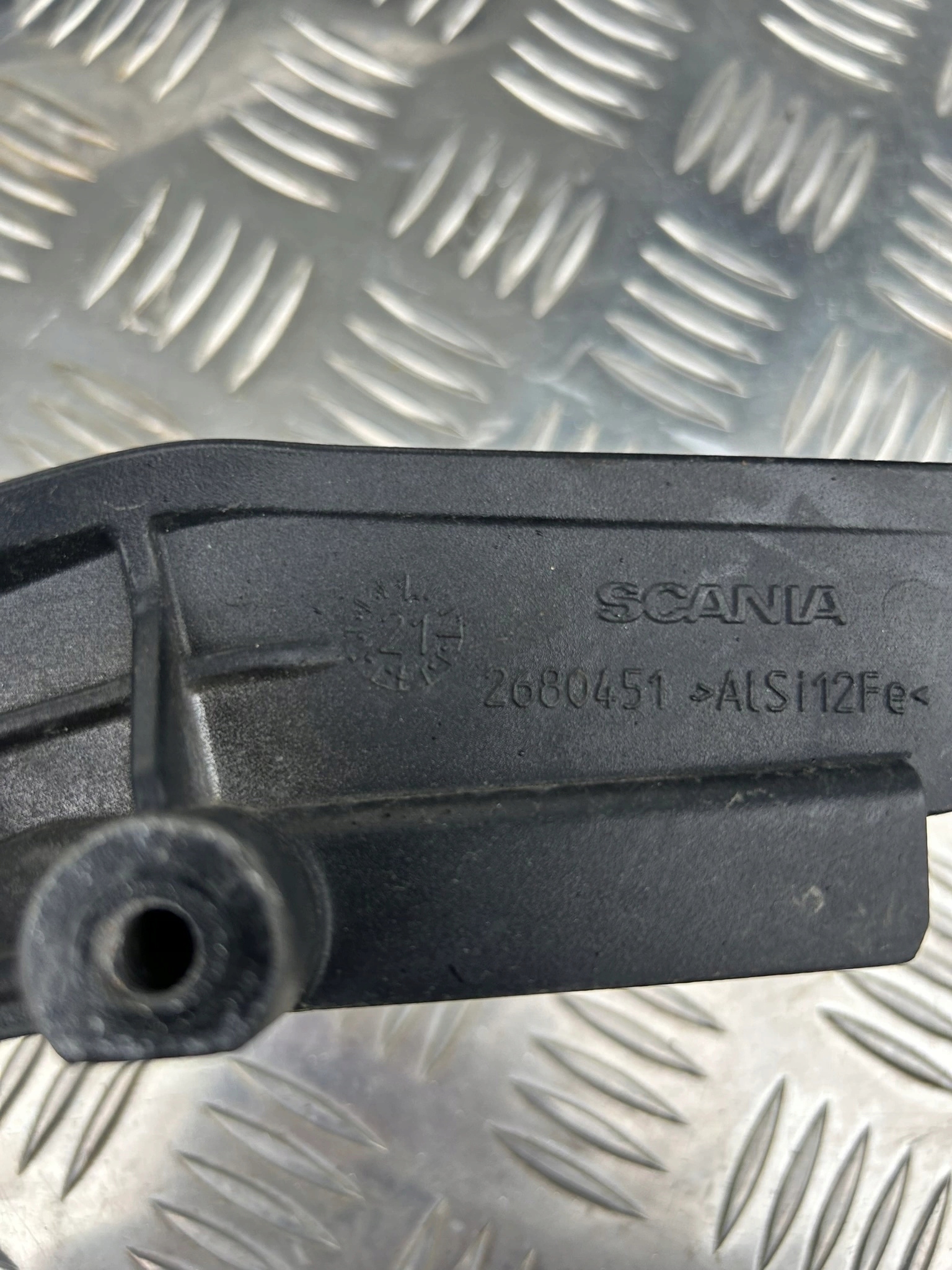 PODSZYBIE UCHWYT SCANIA NTG KOMPLET - obrazek 2