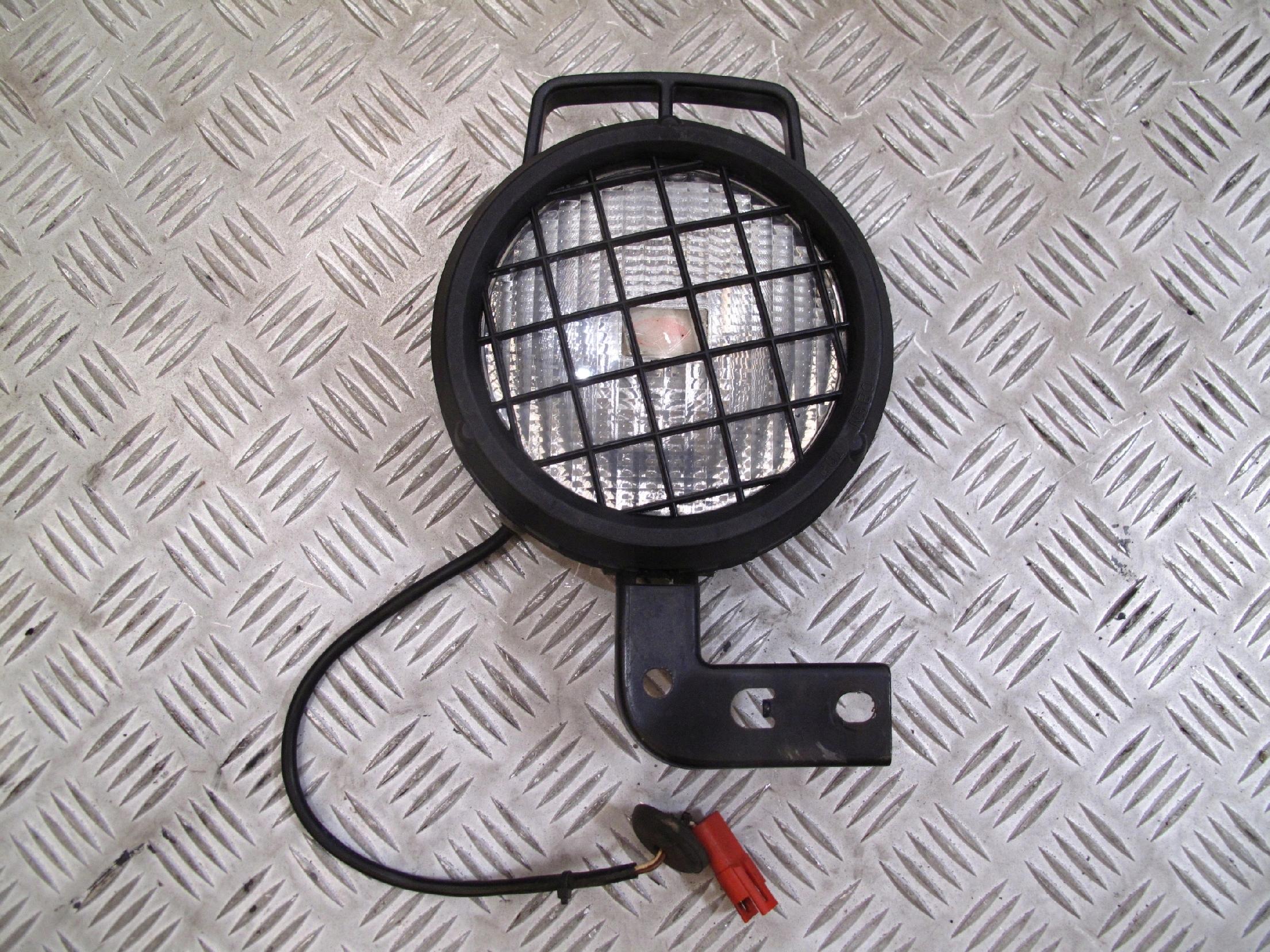 REFLEKTOR ZAKABINOWY LAMPA TYŁ KABINY SCANIA R